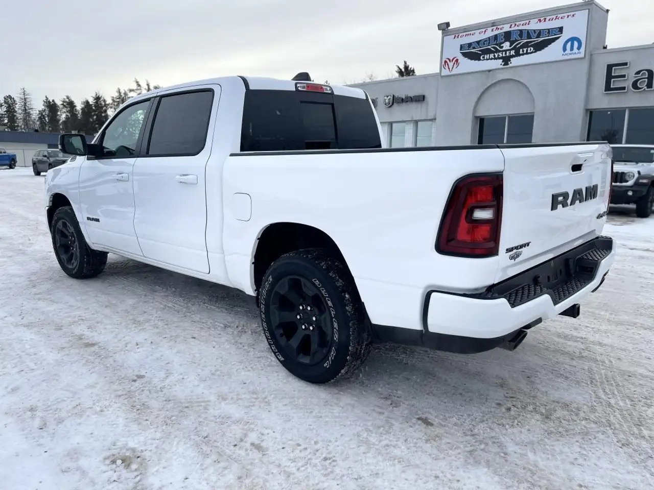 RAM 1500 снимка RAM 1500