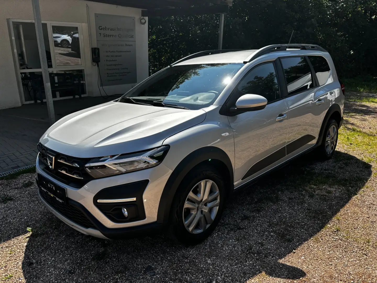 Dacia Jogger TCe 100 ECO-G Comfort Argent - 1