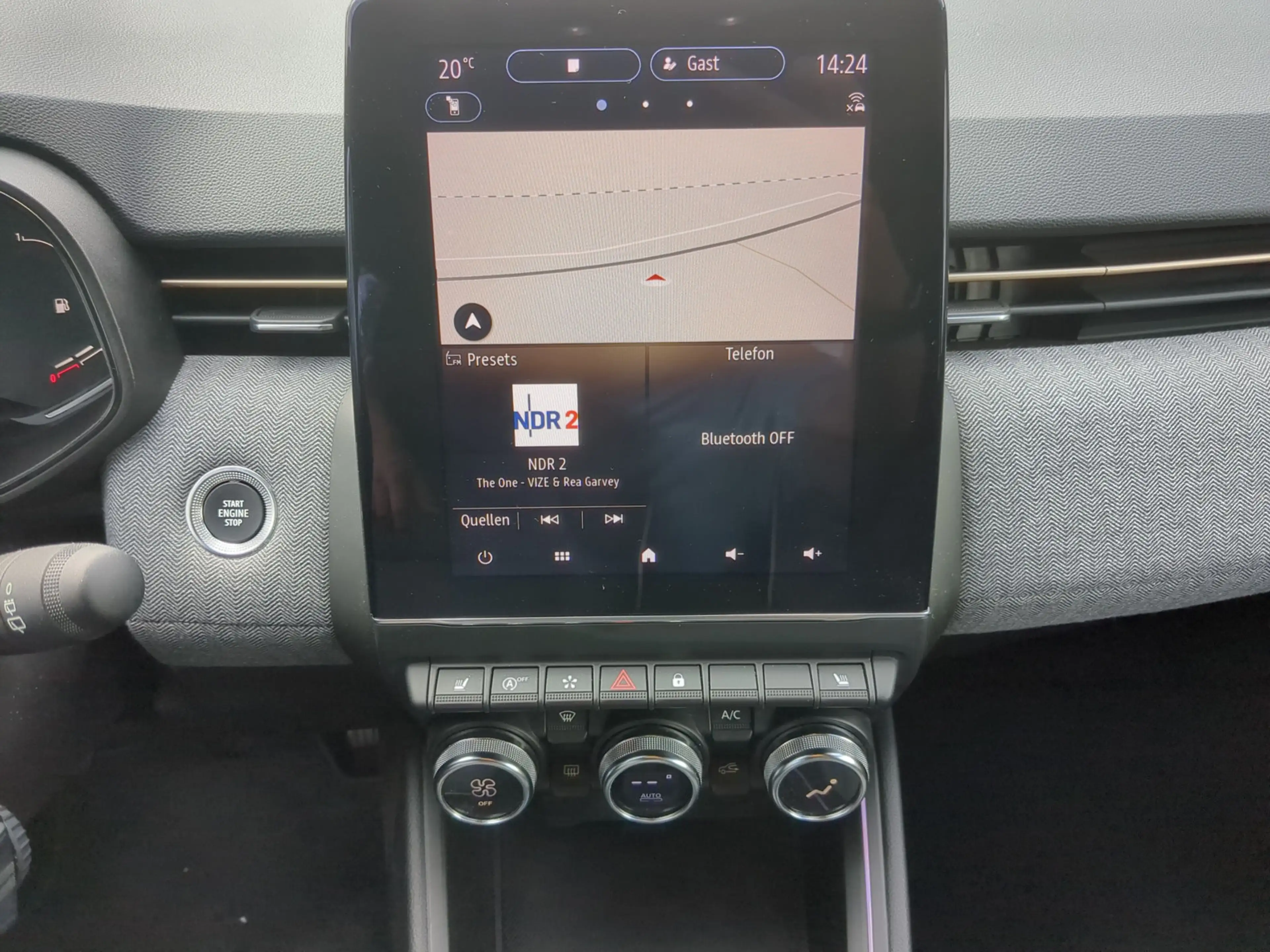 Renault Clio TCe 90 Lutecia SHZ+LKHZ+Navi+RFK — photo 11