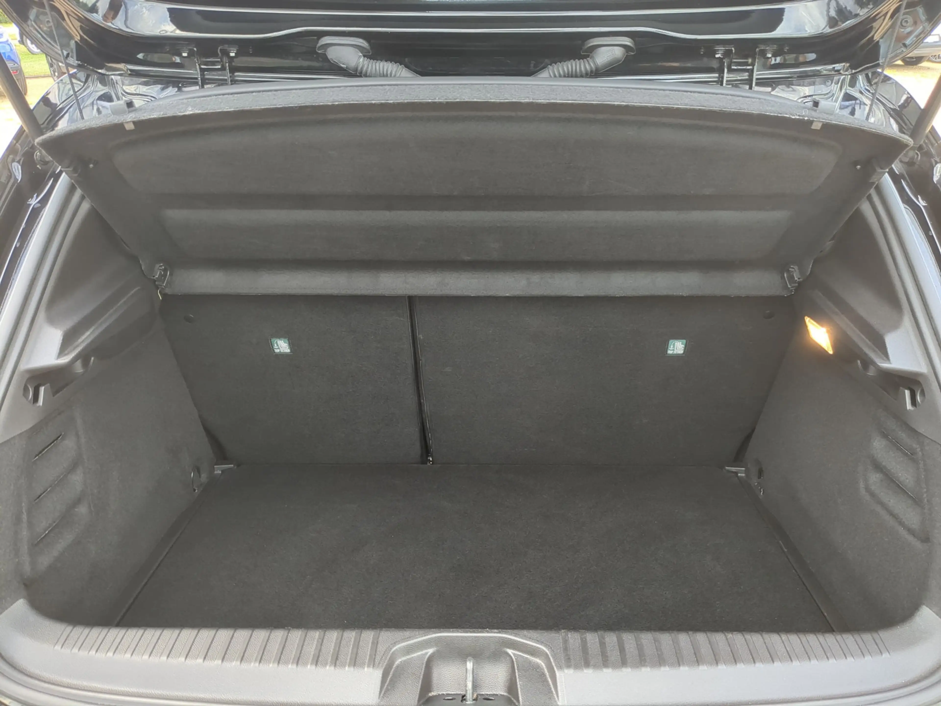 Renault Clio TCe 90 Lutecia SHZ+LKHZ+Navi+RFK — photo 15