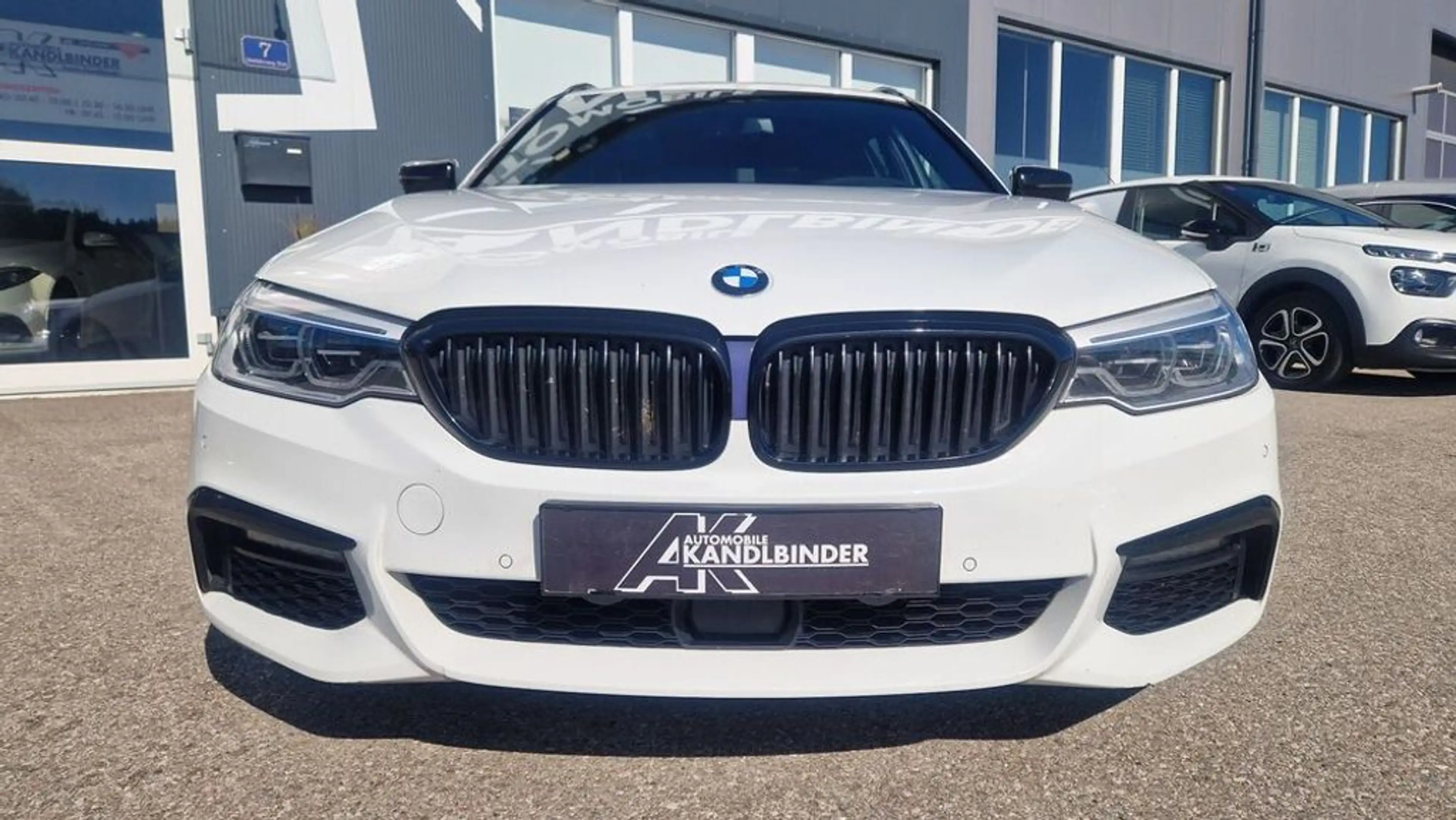 BMW 530 d xDrive Touring M-Packet — photo 4