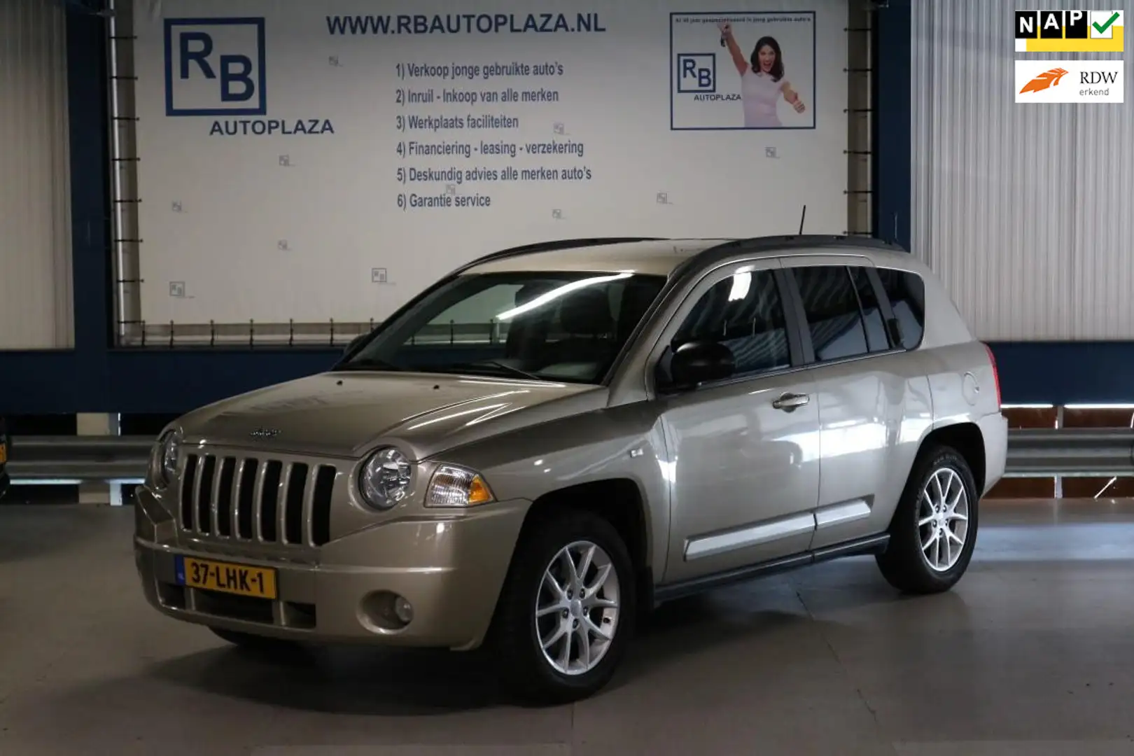 Jeep Compass 2.4 Overland Liberty / Leer / Automaat ! ! Hnědá - 1