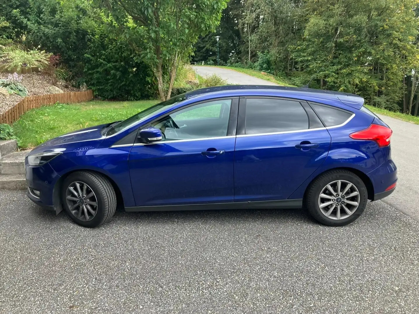 Ford Focus Focus 1,0 EcoBoost Titanium Titanium Blau - 2