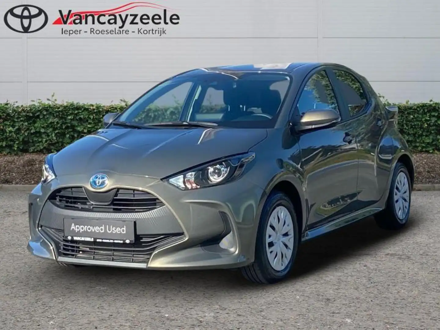 Toyota Yaris Dynamic+cam+DAB+carplay & andr Bronze - 1