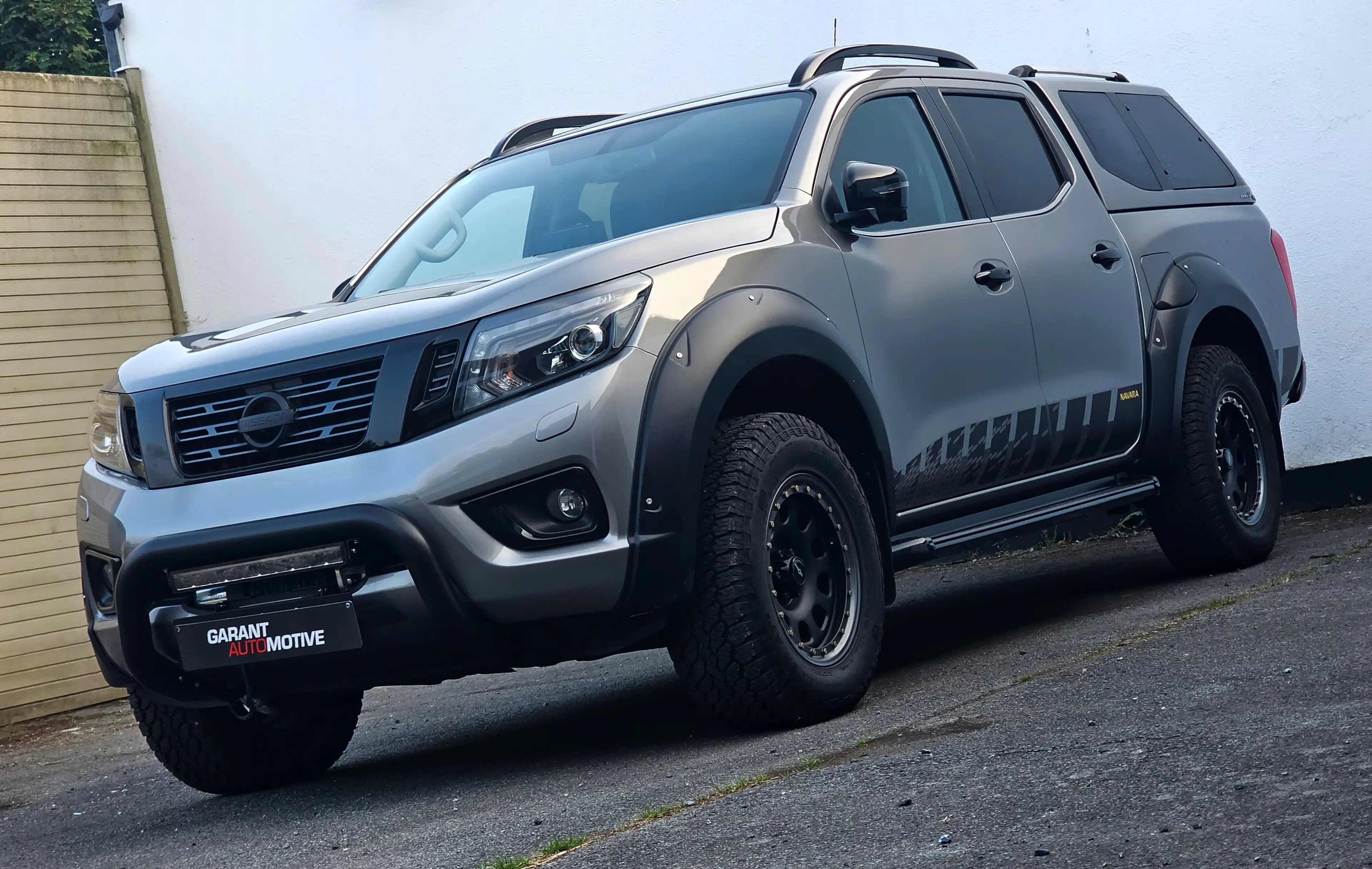 Nissan Navara BLACK EDITION. N-GUARD *OFFROAD PACK — photo 9