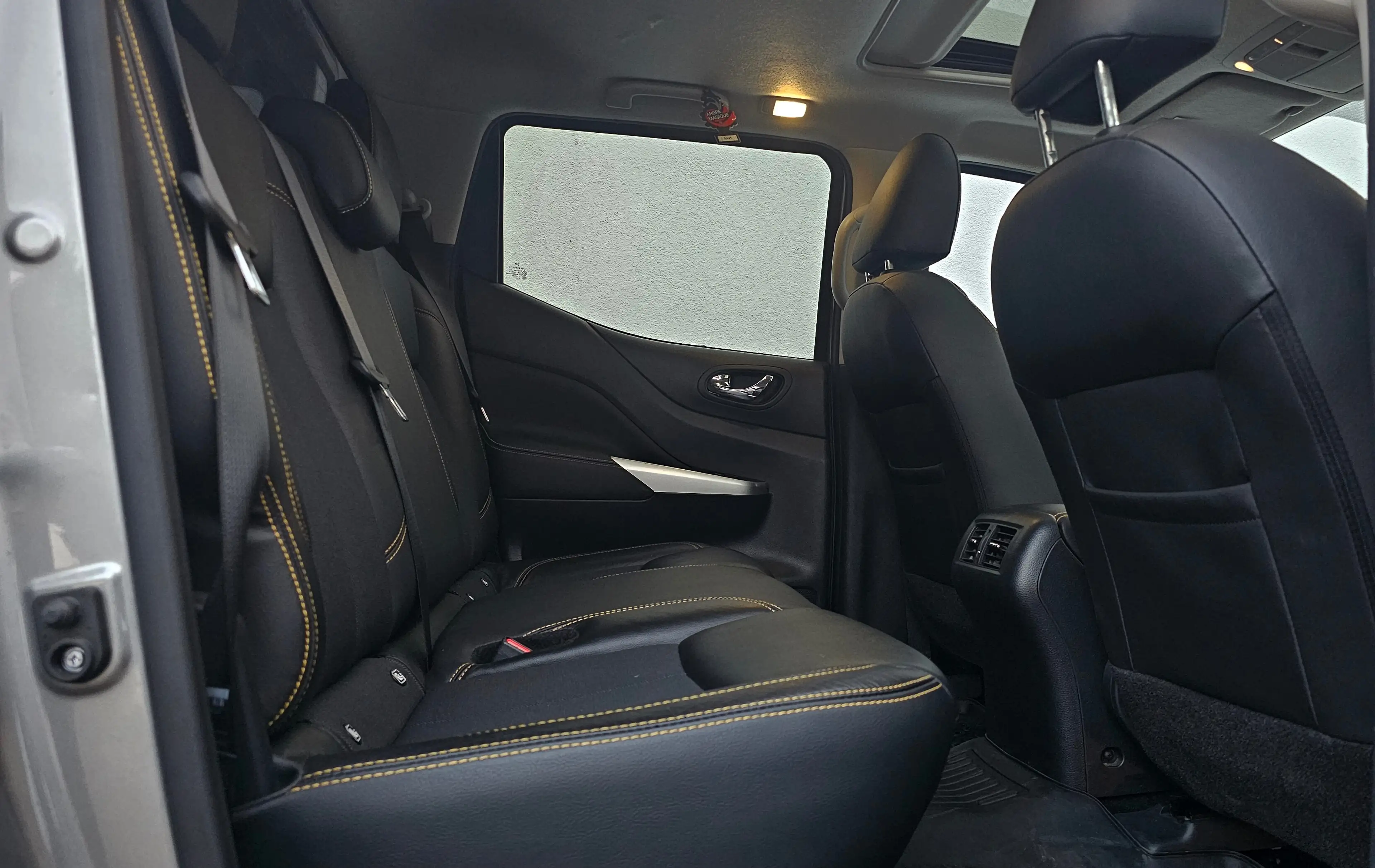 Nissan Navara BLACK EDITION. N-GUARD *OFFROAD PACK — photo 15