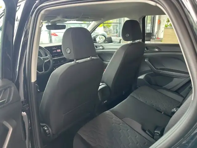 Volkswagen T-Cross view 14