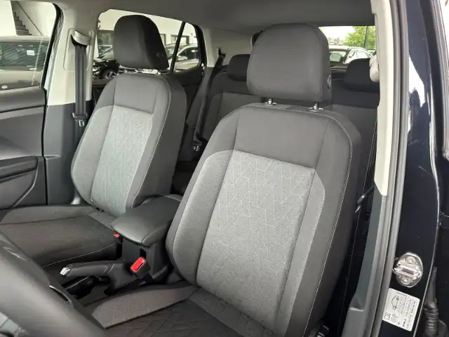 Volkswagen T-Cross view 13