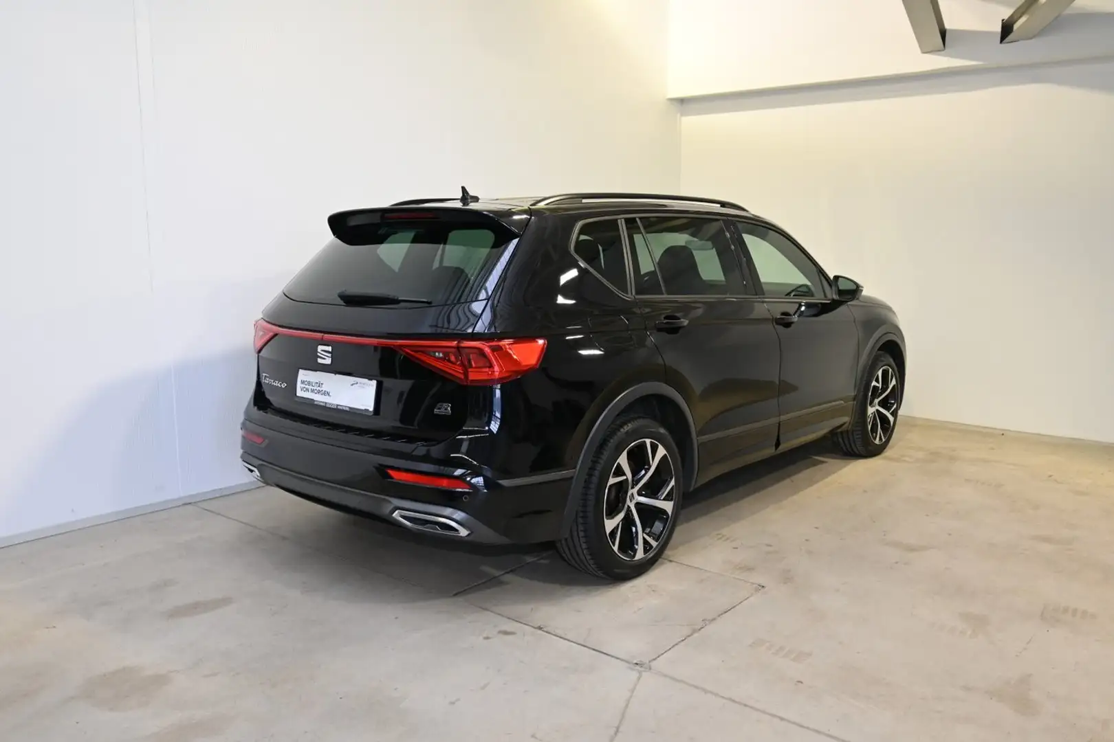 SEAT Tarraco FR eHYBRID 245 DSG Schwarz - 2