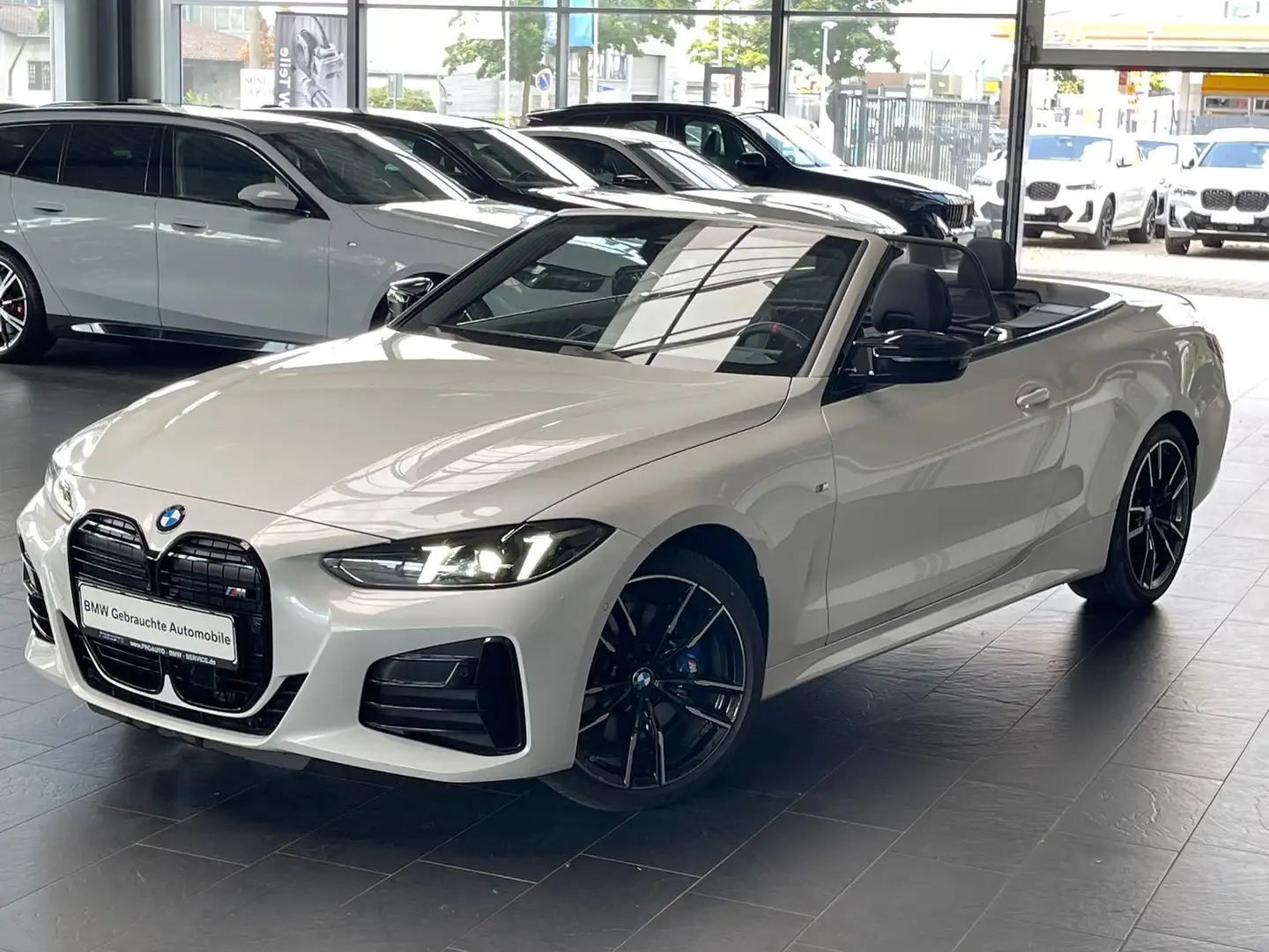 BMW M440i xDrive Cabrio  ACC/Memo/H-K/Komf.Zg/Nacken Weiß - 2