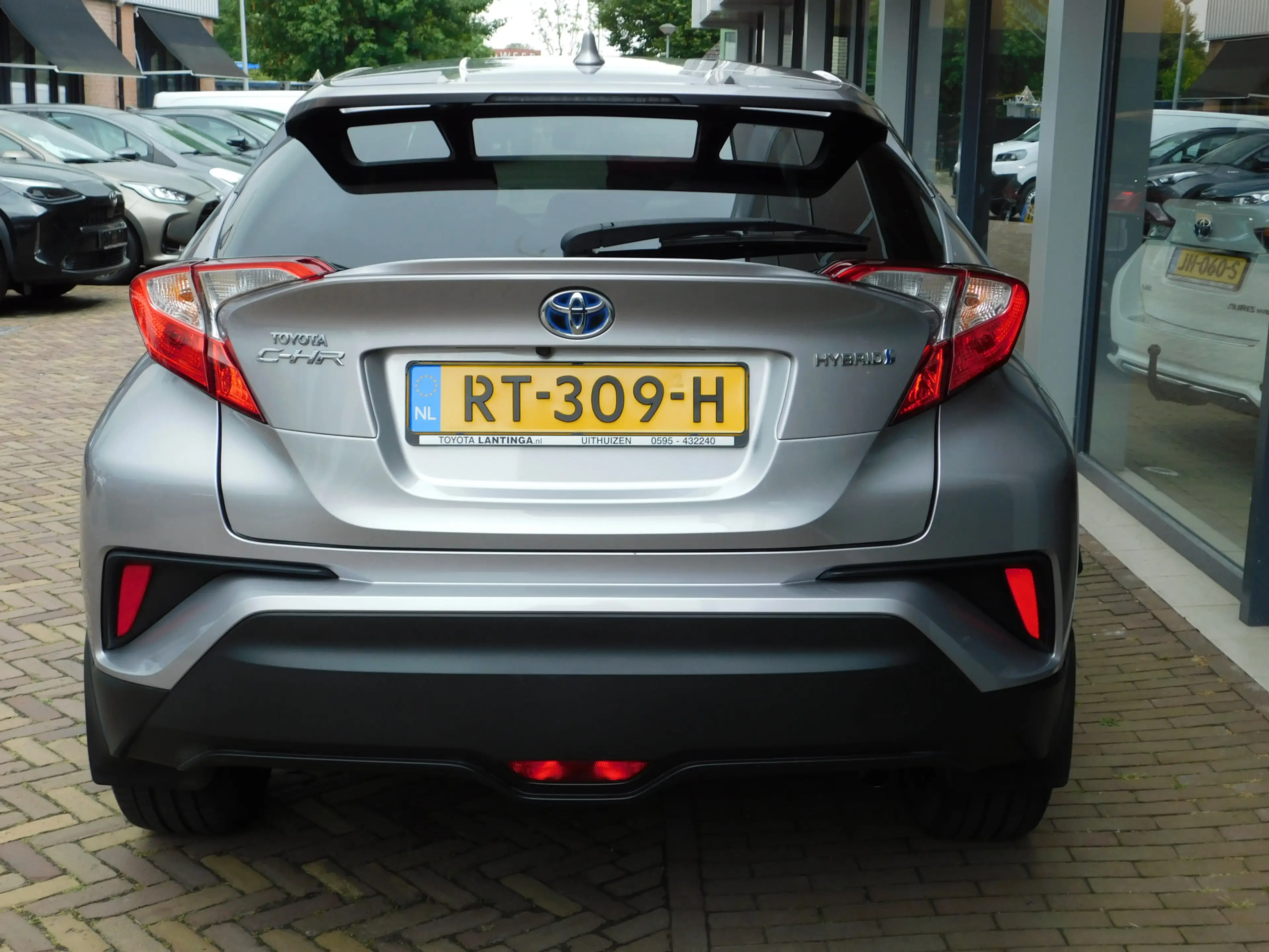 Toyota C-HR 1.8 Hybrid Dynamic — photo 5