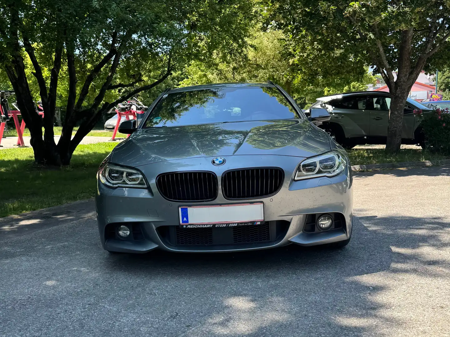 BMW 530 530d xDrive M-Paket Grau - 2