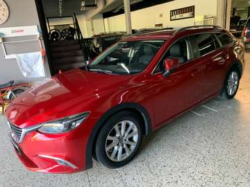 W. 2.2DE Luxury (Navi) 110kW
