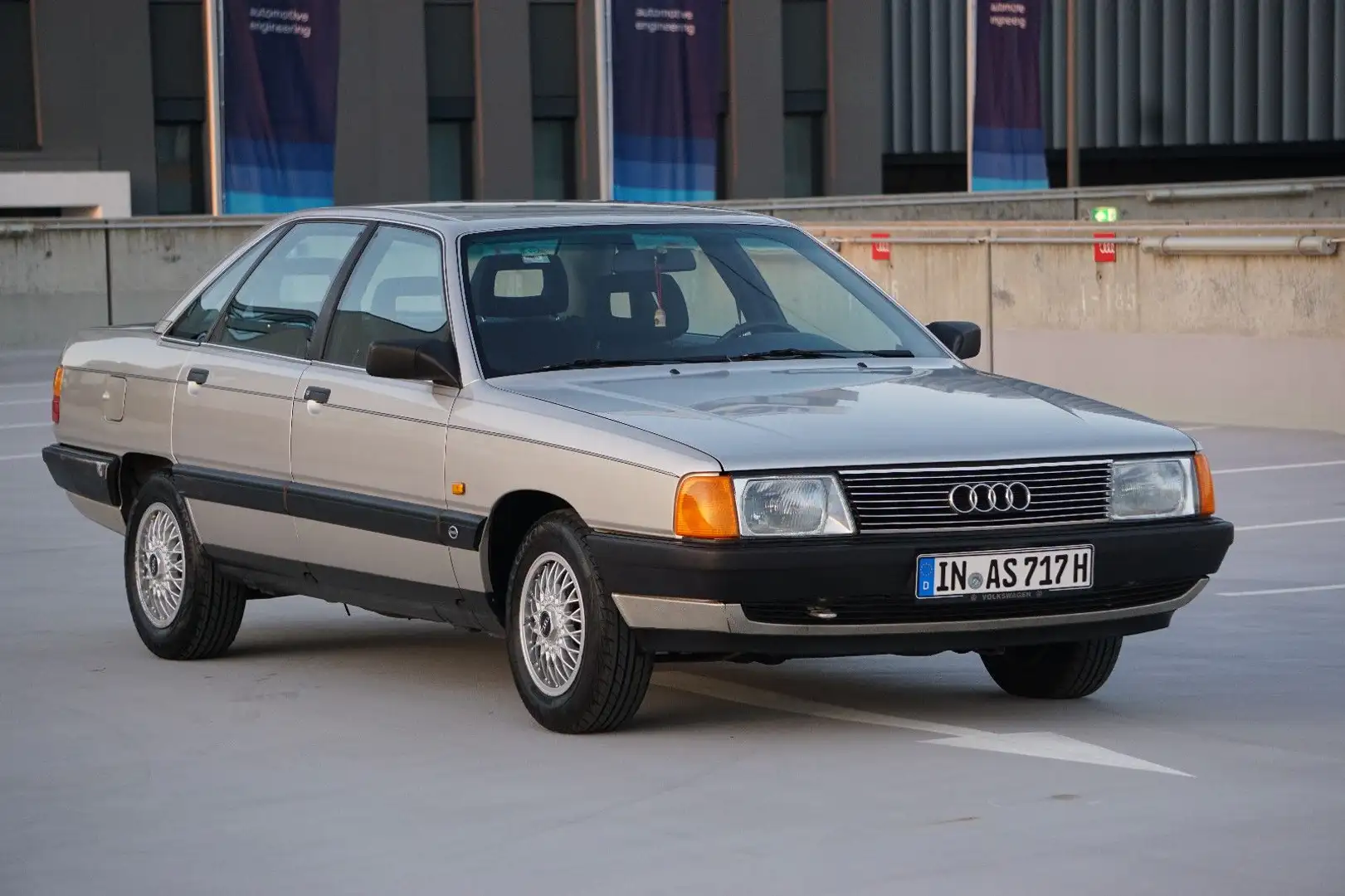 Audi 100 Oldtimer mit H Zulassung Klima 75000 Km Золотий - 1