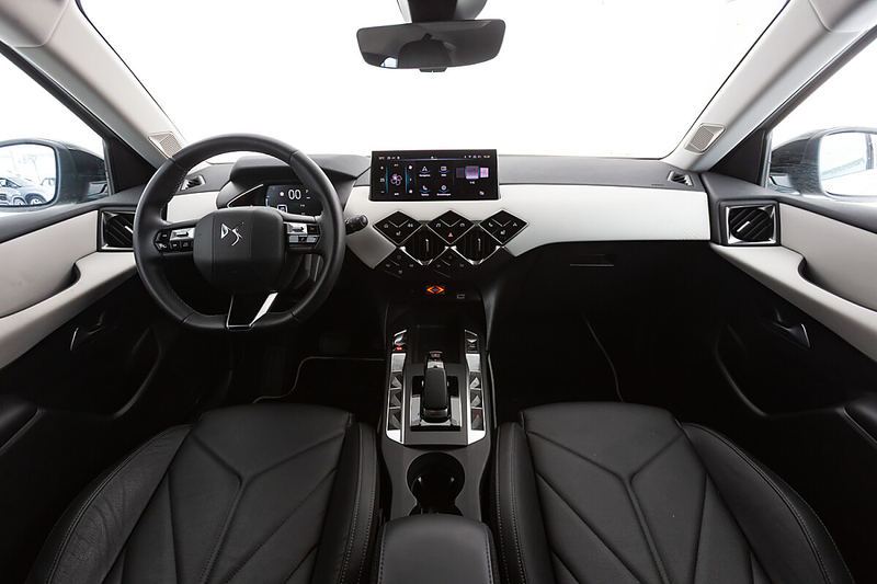 DS Automobiles DS 3 DS3 E-Tense 50,8kWh Collection Esprit de Voyage — photo 5