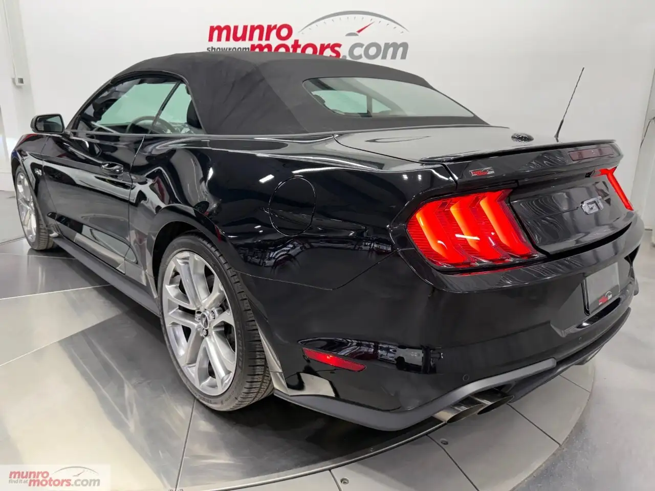 Ford Mustang снимка Ford Mustang