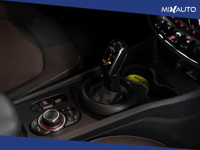 Mini Clubman view 13
