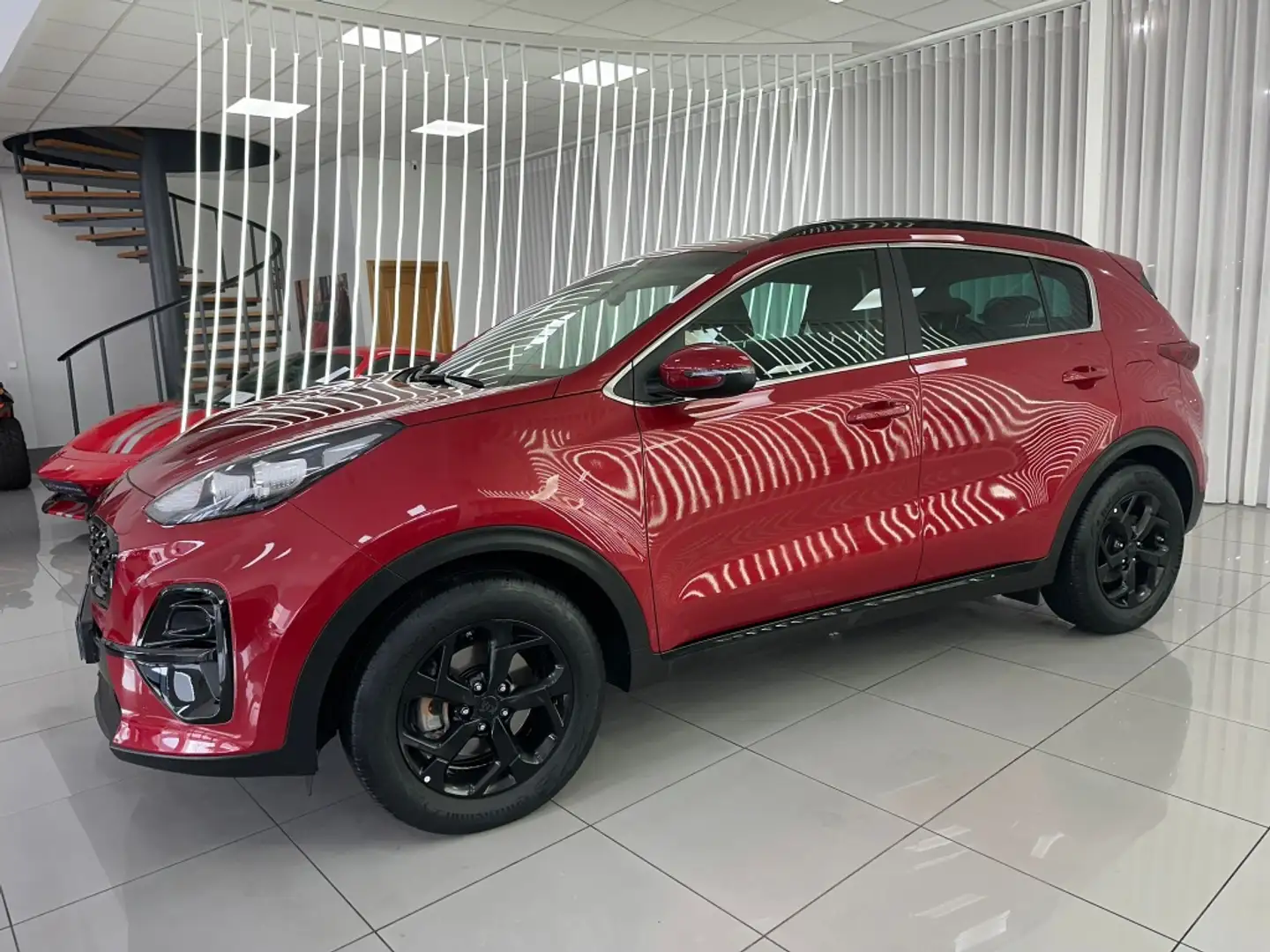 Kia Sportage 1.6 MHEV Black Edition 4x2 136 Violett - 2