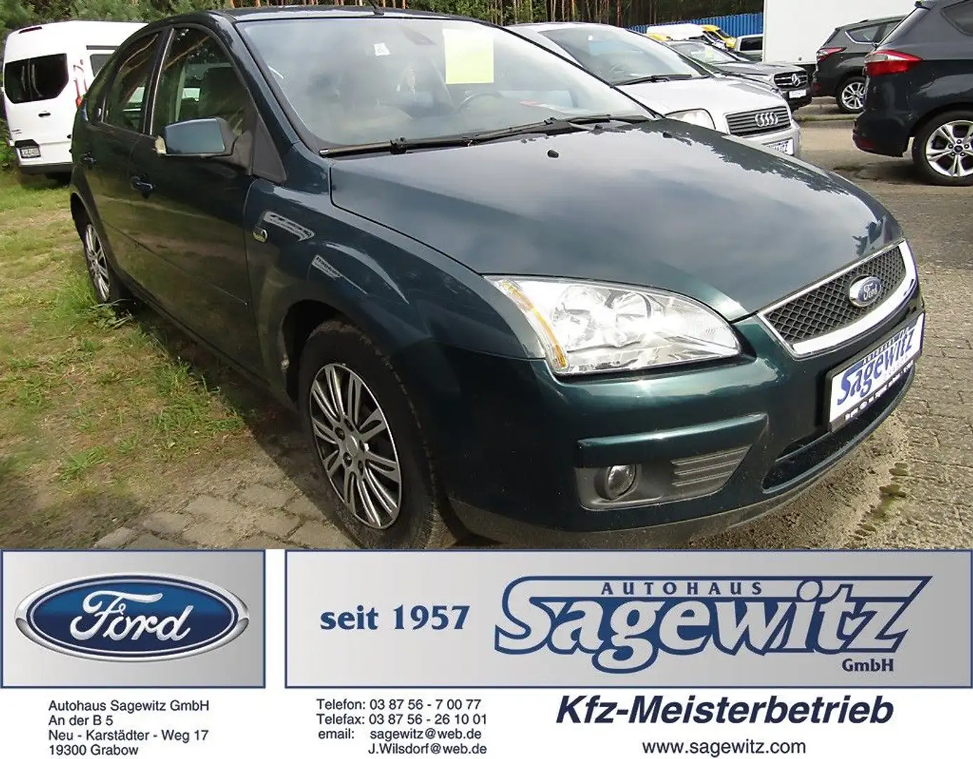 Ford Focus Lim. 1.6 Ti-VCT Ghia Klimaaut. CD-Radio Grün - 1