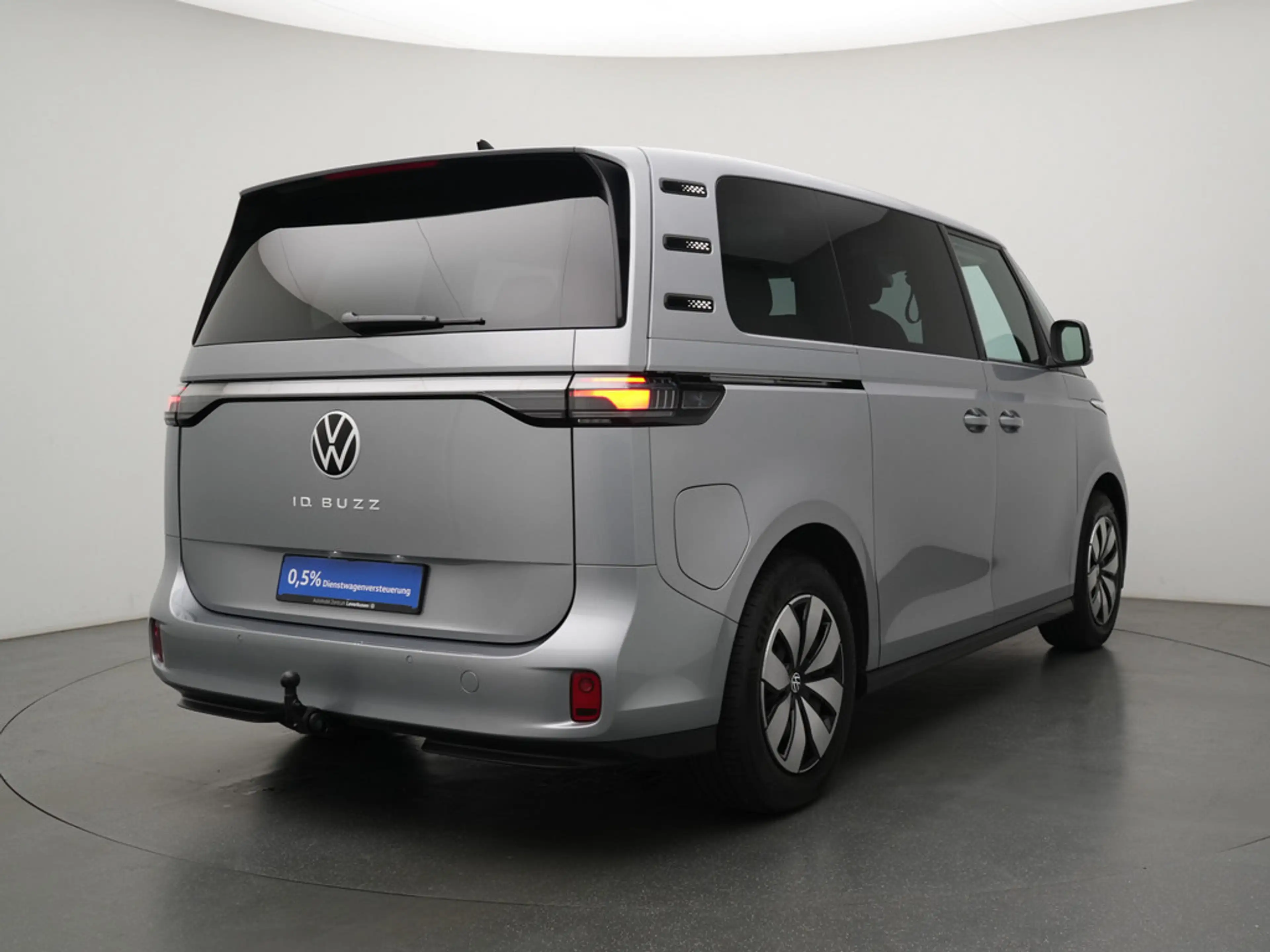 Volkswagen ID. Buzz — photo 2