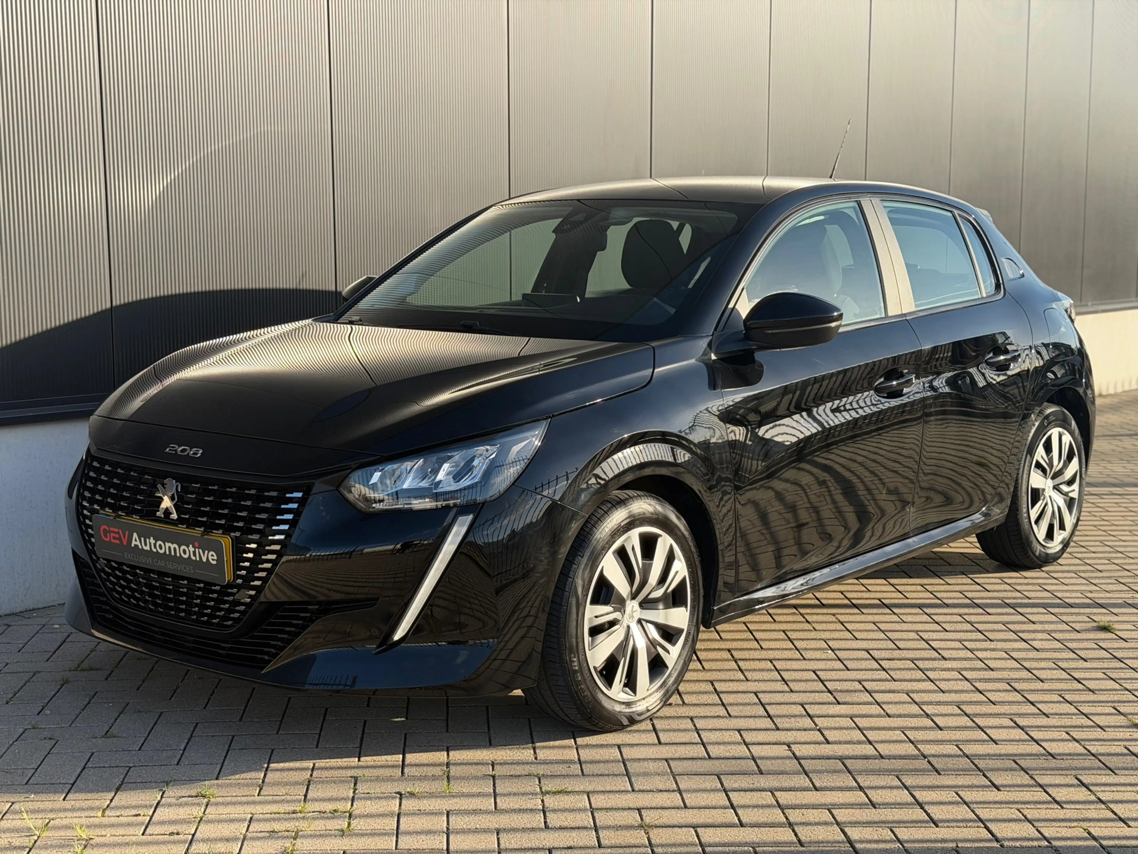 Peugeot 208 1.2 PureTech Active Navi Carplay Cruise Control Ni — photo 4