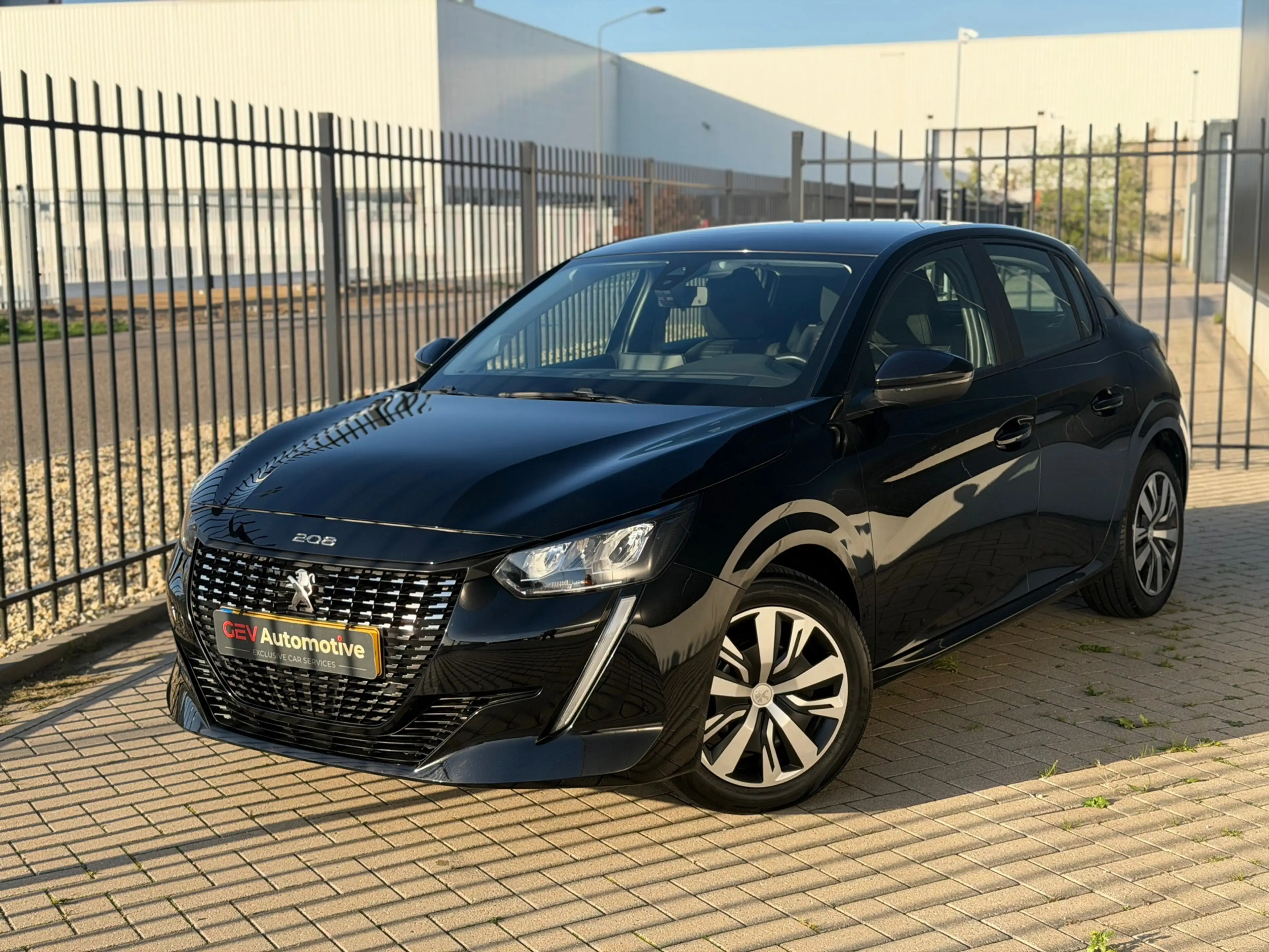 Peugeot 208 1.2 PureTech Active Navi Carplay Cruise Control Ni