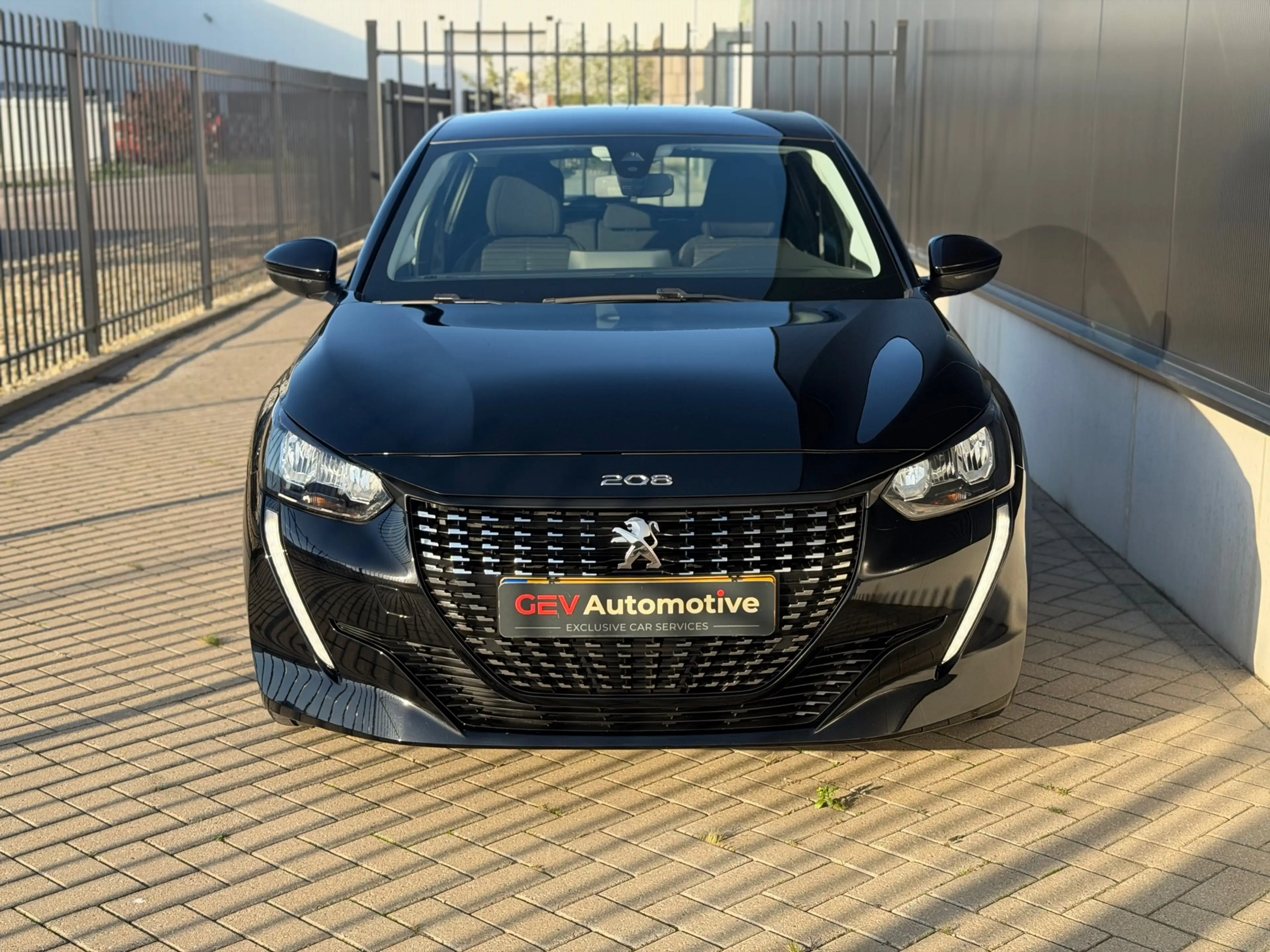 Peugeot 208 1.2 PureTech Active Navi Carplay Cruise Control Ni — photo 3