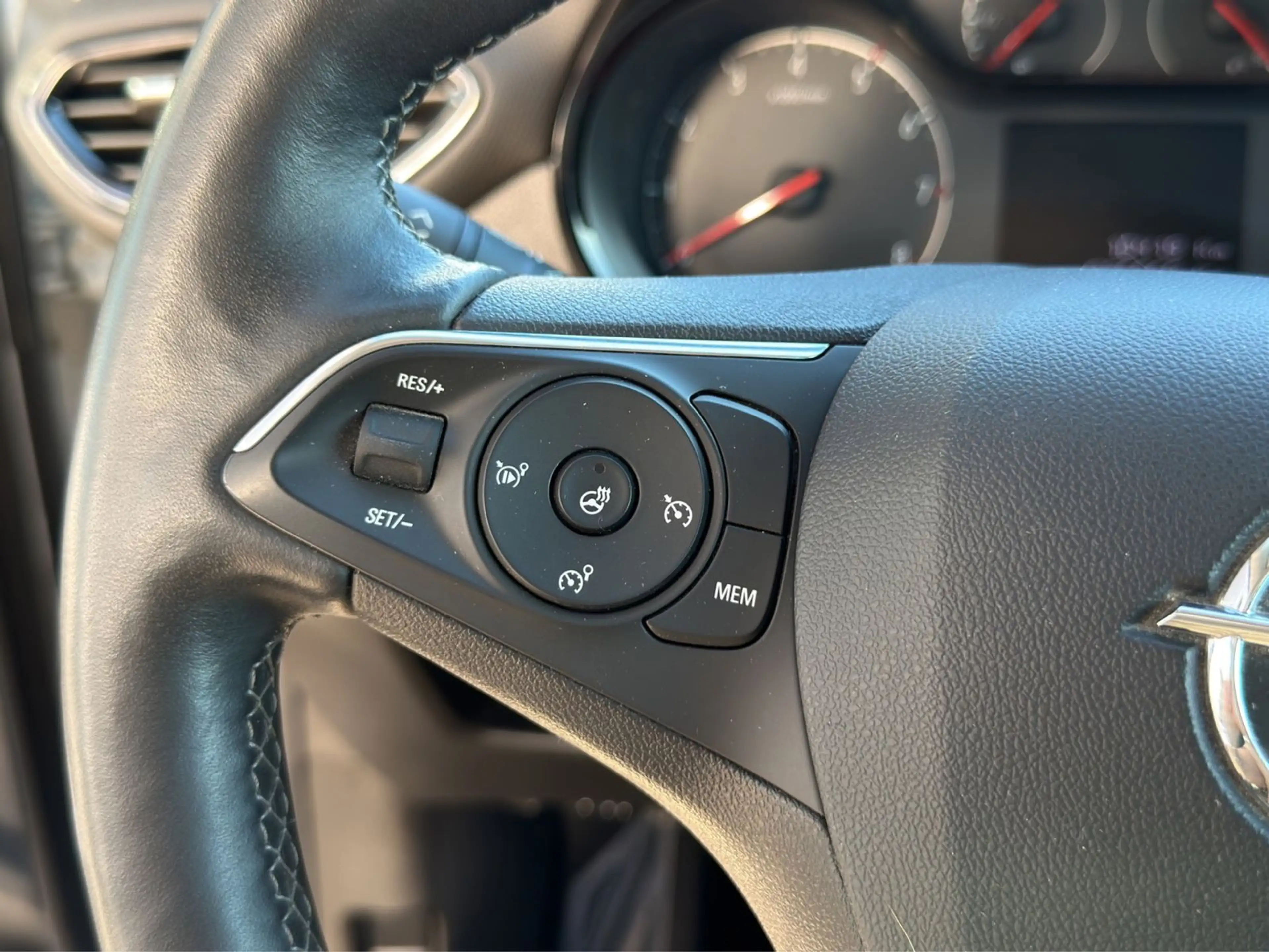 Opel Crossland X 1.2 Turbo *Garantie*Finanzierung* — photo 14