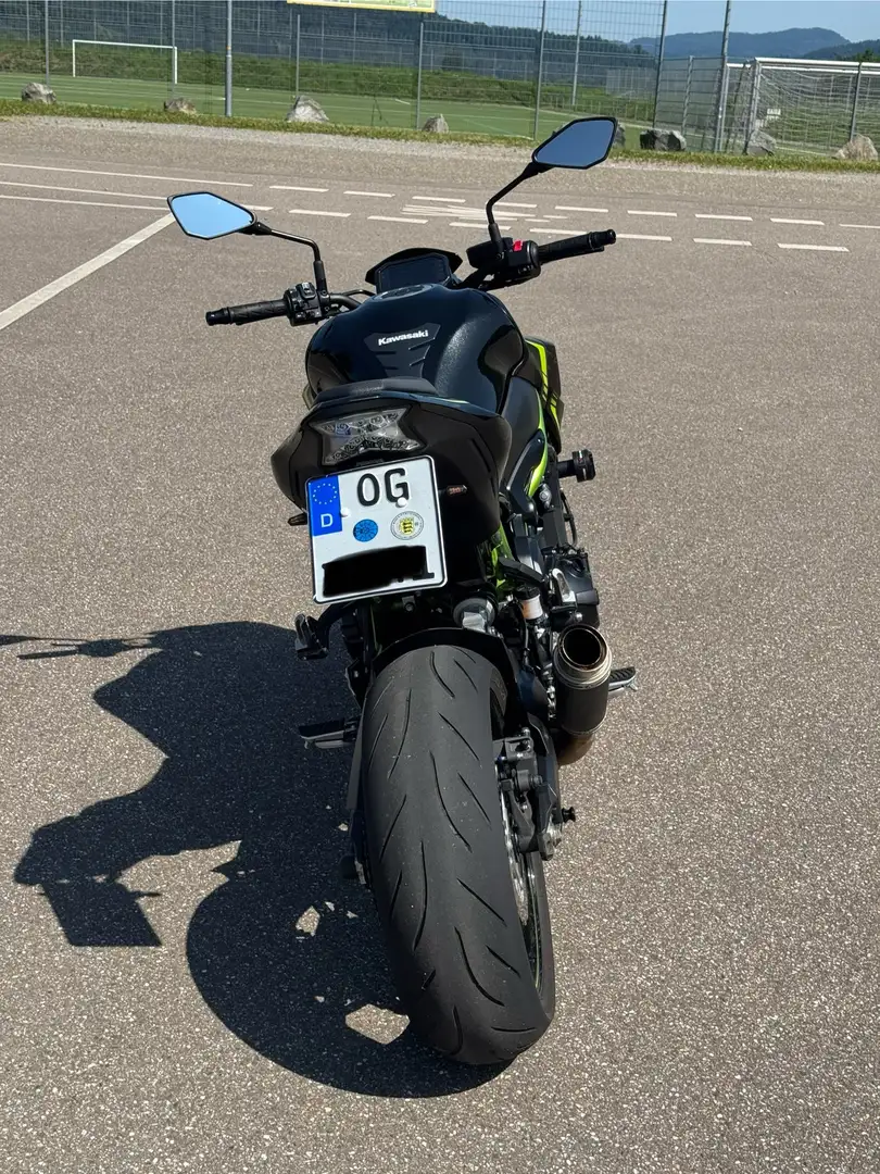 Kawasaki Z 900 Schwarz - 2
