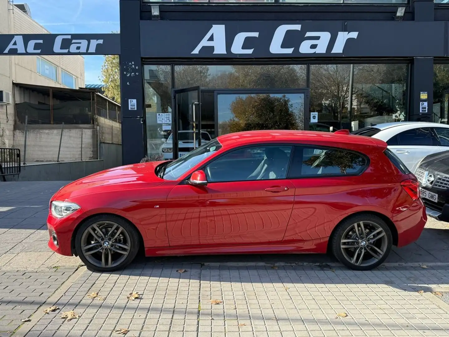 BMW 116 116d Rouge - 1