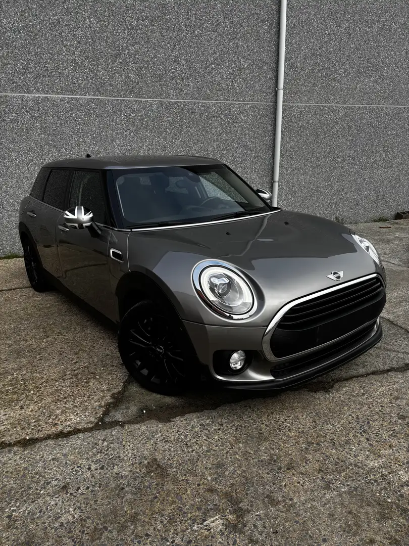 MINI One Clubman 1.5i / Keyless go/ Airco / Park assist/ Navi Grijs - 2