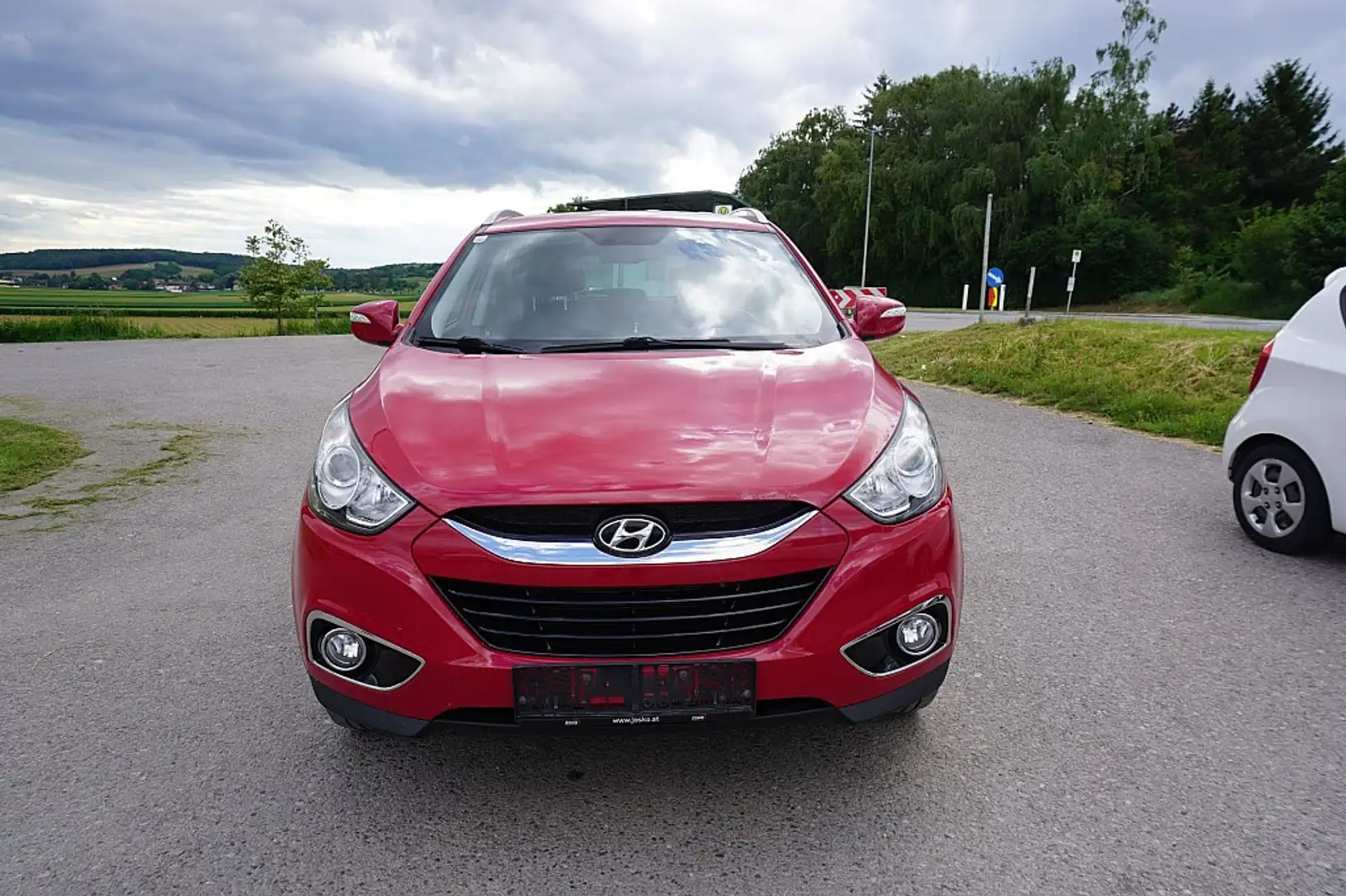 Hyundai iX35 2,0 CRDi UpGrade 4WD Red - 1