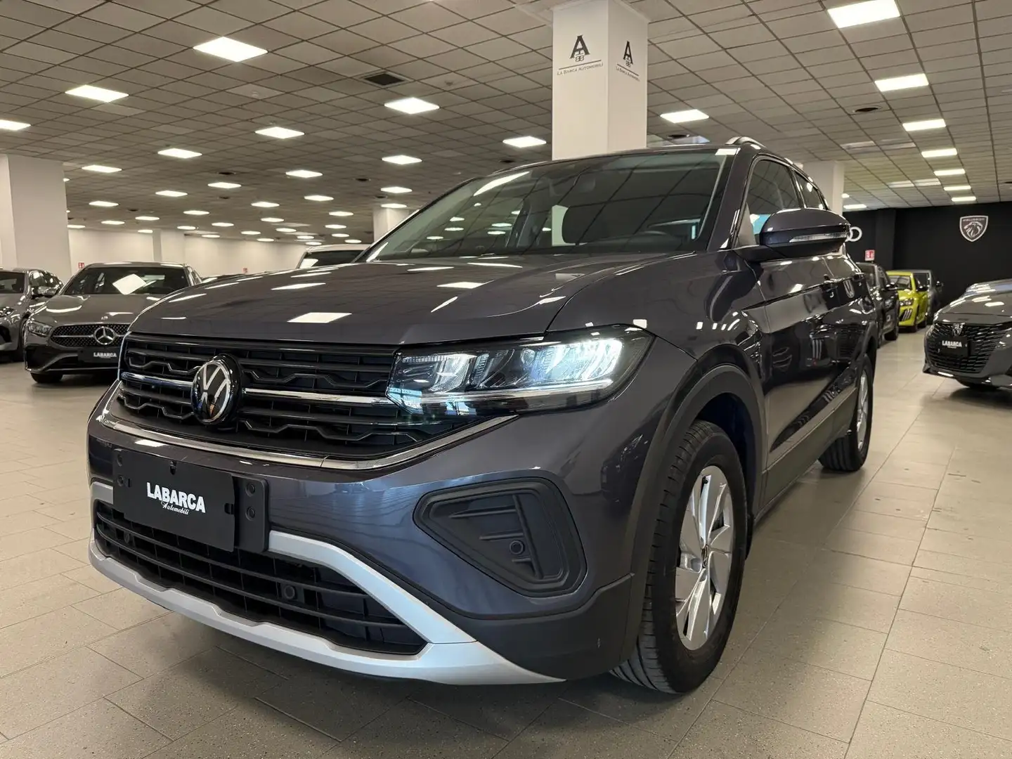 Volkswagen T-Cross 1.0 TSI MY25 Life 95cv Grau - 2
