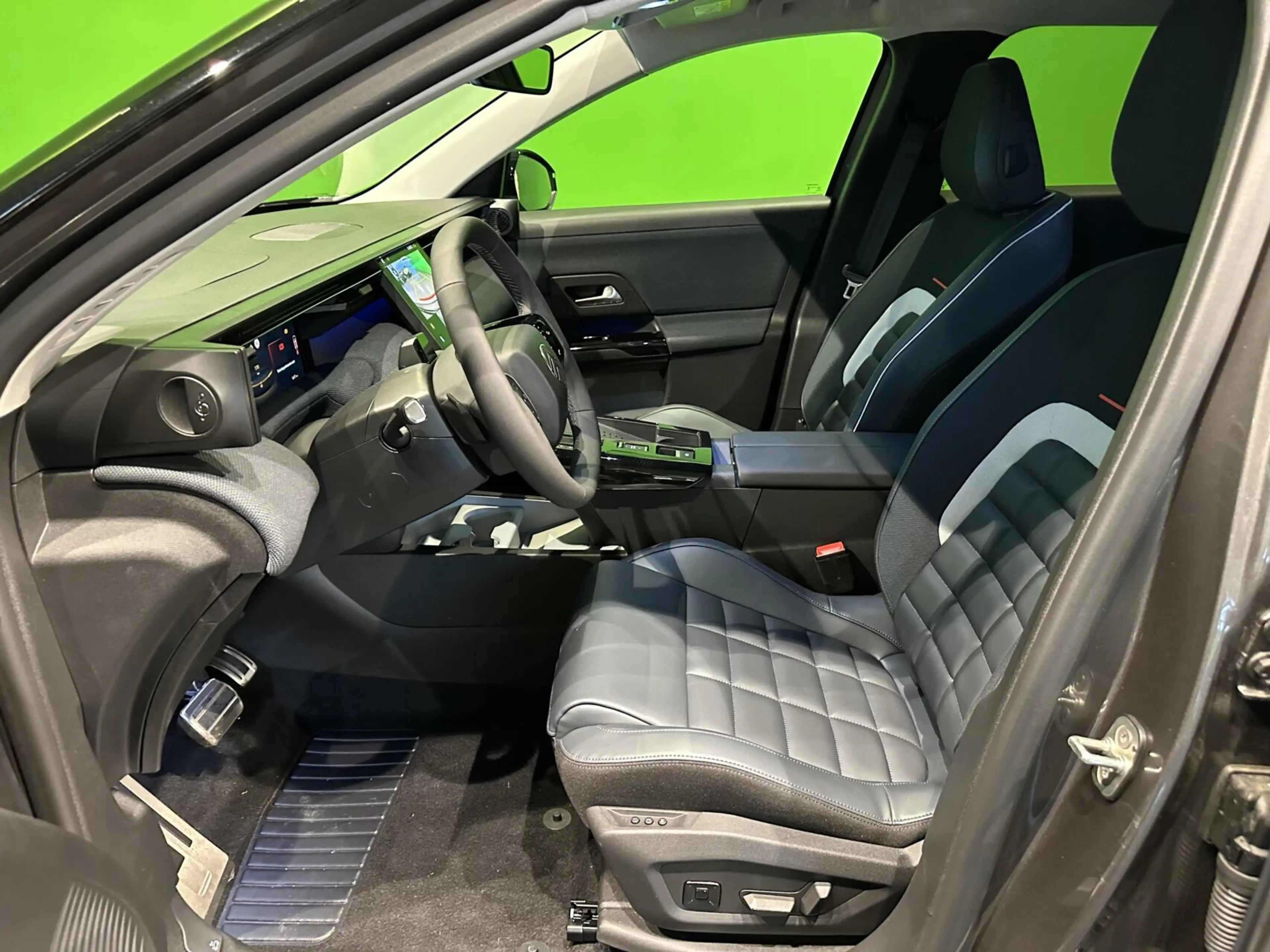Citroen C5 Aircross 1.2 Hybrid 145 Max | 360 Graden camera | — photo 3