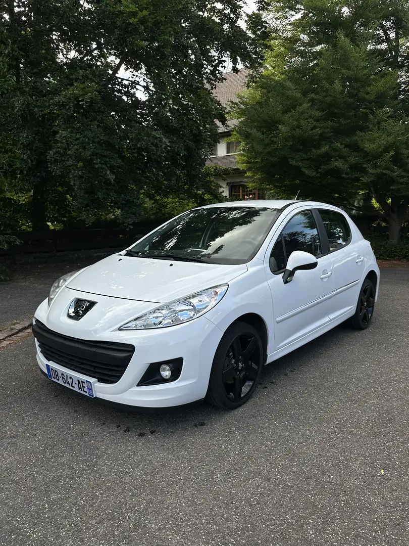 Peugeot 207 207+ 1.4e 75ch - 1