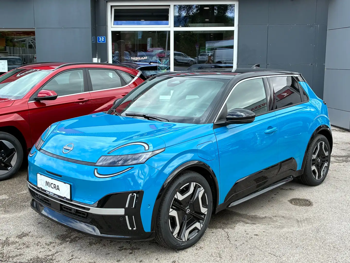 Nissan Micra 52 kWh EVOLVE 2-Farben Blau - 1