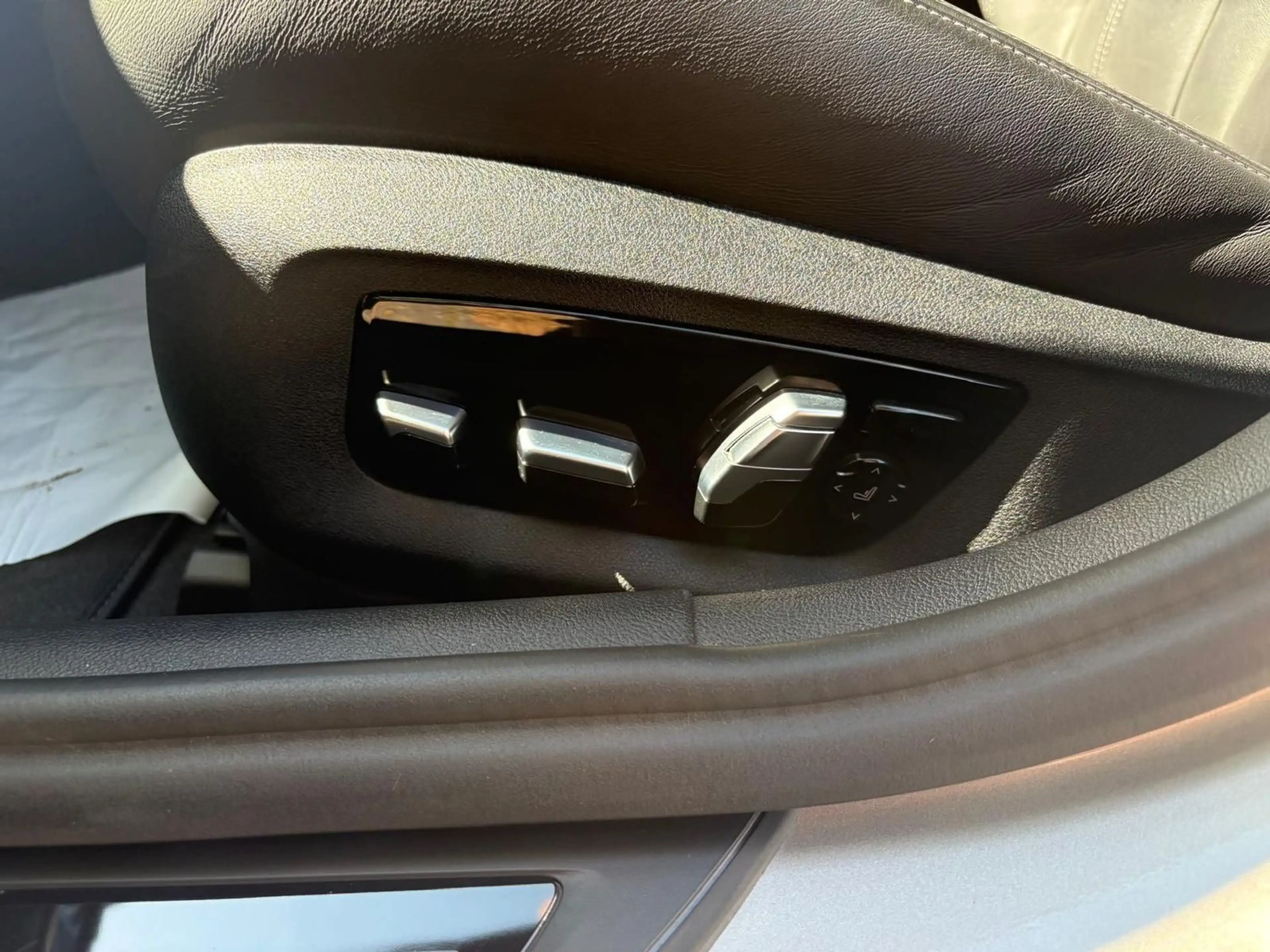 BMW M5 Competition H&K LASER HUD DRIVERS MASSAGE — photo 13