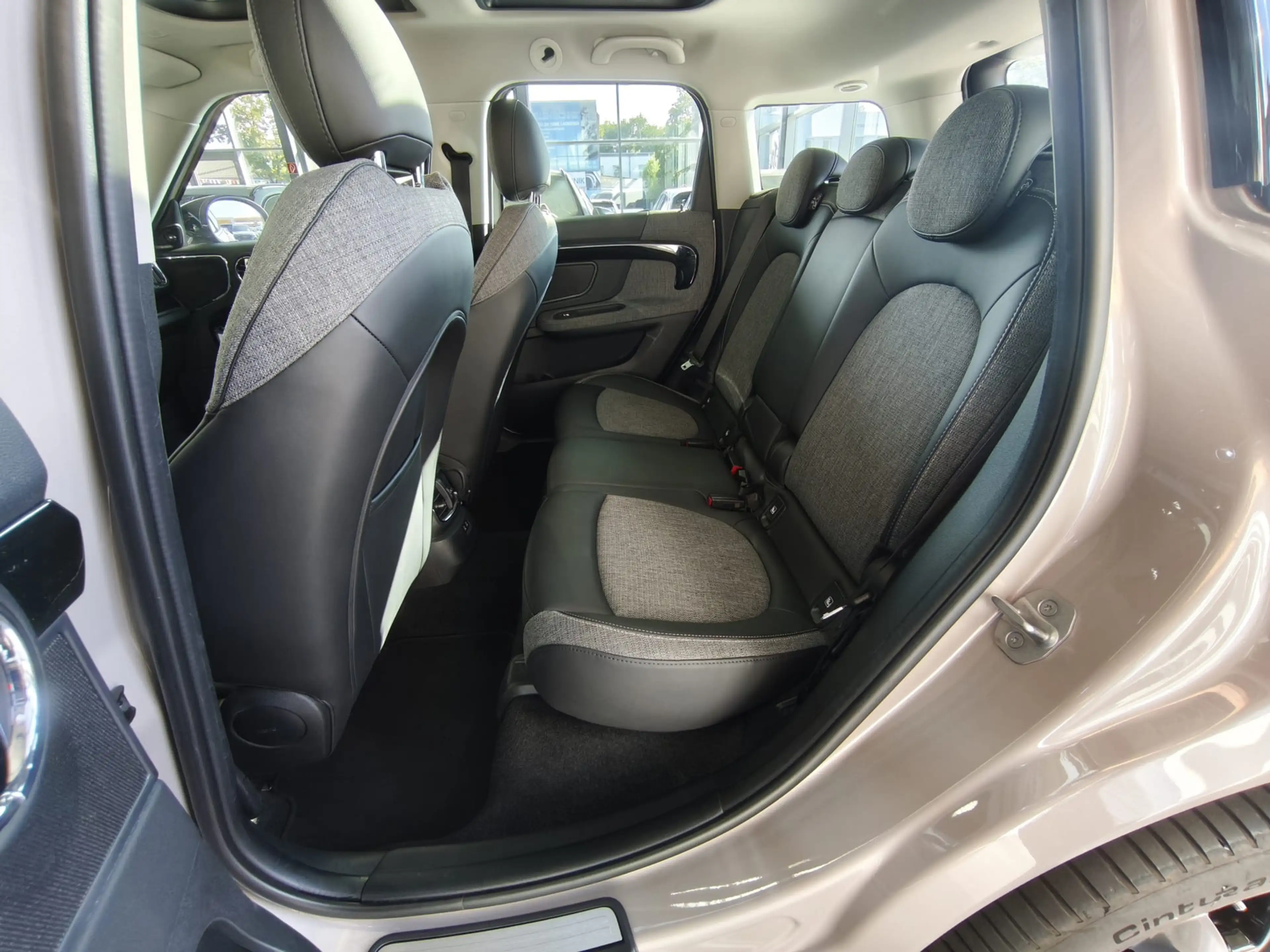 MINI Cooper Countryman ALL4 Navi/RFK/Pano/Komf.Zugang — photo 15