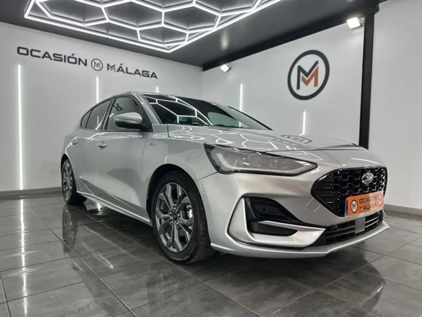 Ford Focus 1.0 Ecoboost MHEV 114kW ST-Line X Auto Plateado - 2