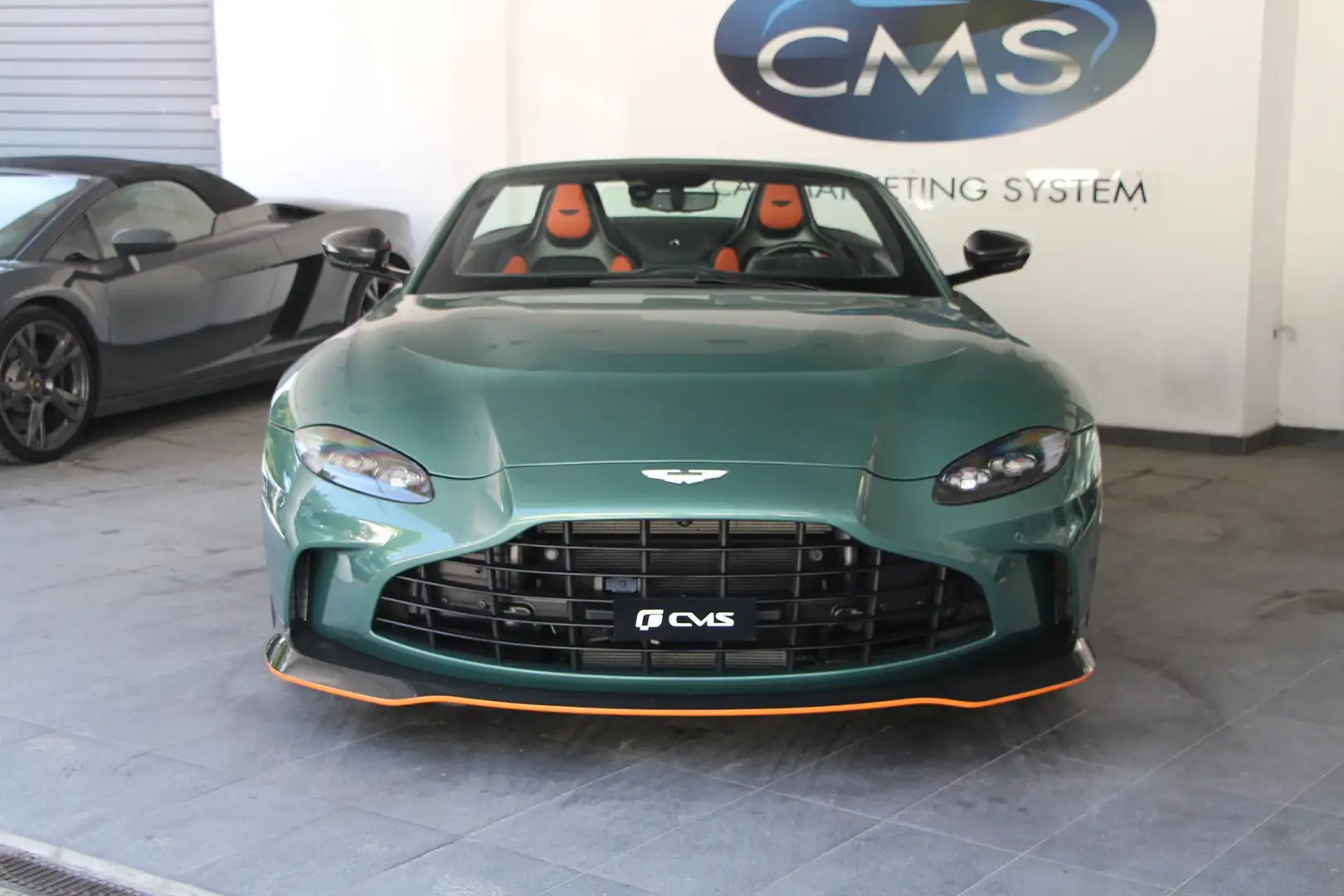Aston Martin Vantage V12 Roadster 5.2 700 Zöld - 2