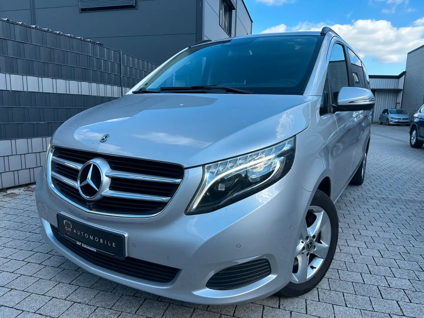 Mercedes-Benz V 220 CDI/d, 250 CDI/d AVANTG./EDITION lang Argent - 1