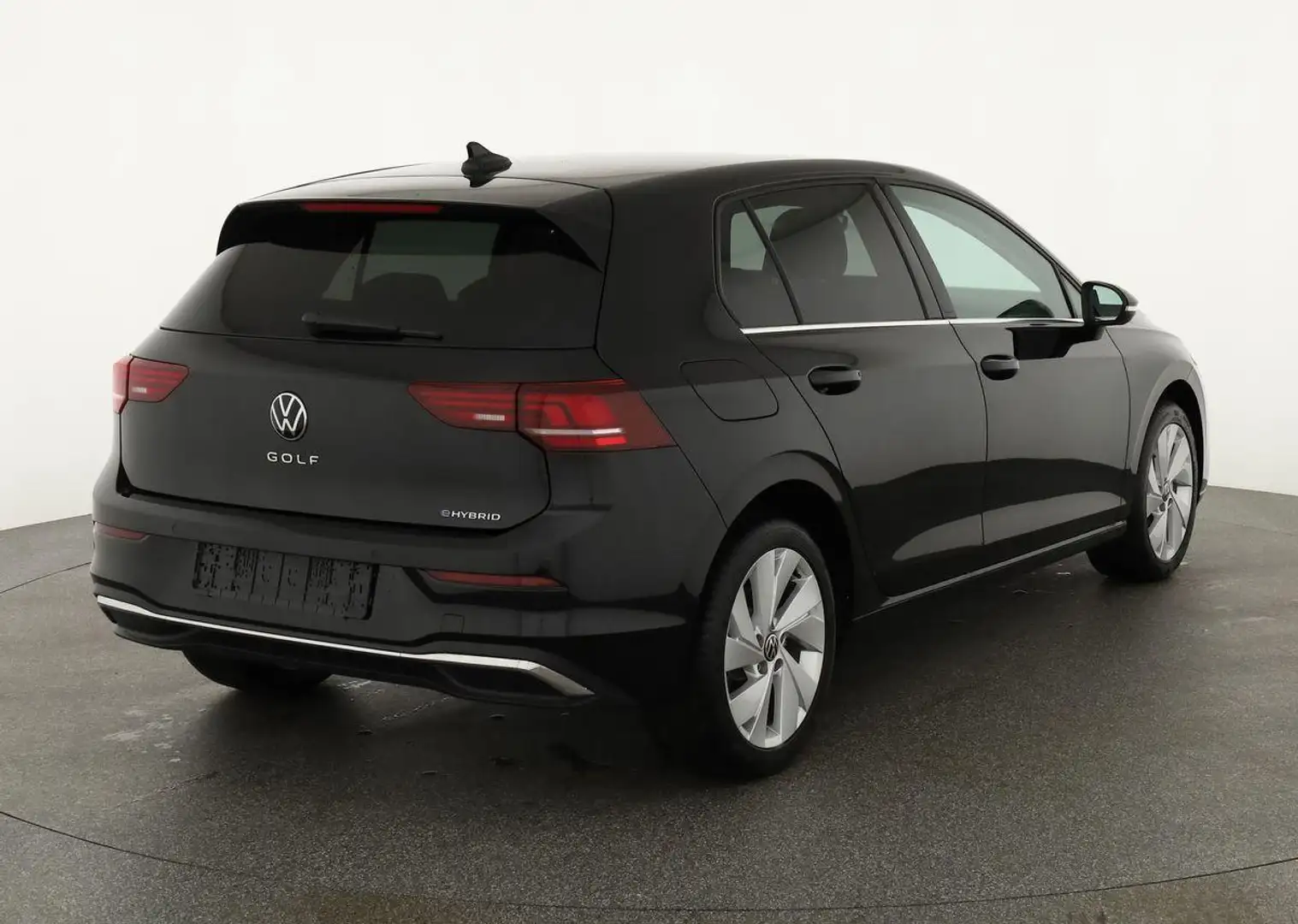 Volkswagen Golf 1.5 TSI eHybrid 150 kW VIII Style, AHK, Navi, K... Schwarz - 2