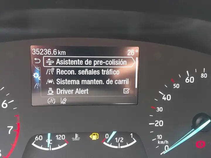 Ford Puma 1.0 EcoBoost ST-Line X Design MHEV 2023, foto 28