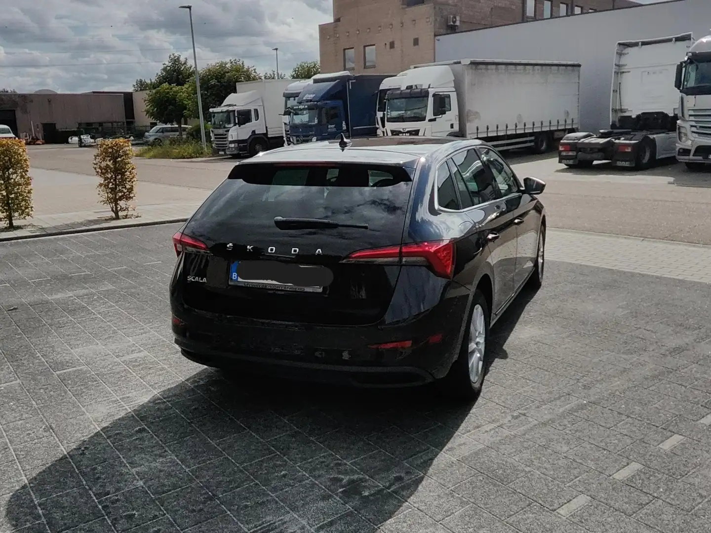 Skoda Scala Scala 1.5 TSI DSG Ambition Zwart - 2