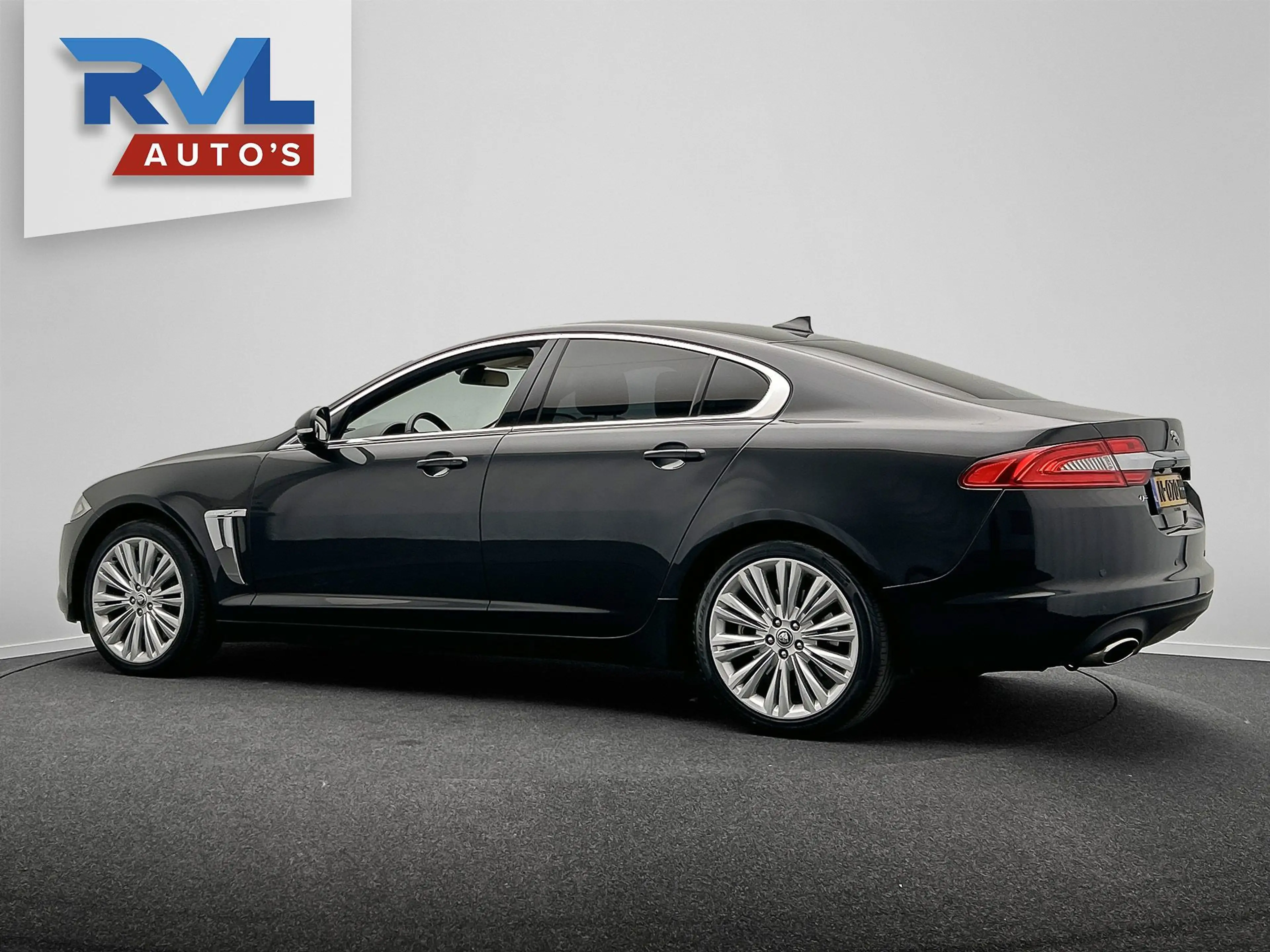 Jaguar XF 3.0 V6 AWD Premium Business Edition 340PK |Leder | — photo 17
