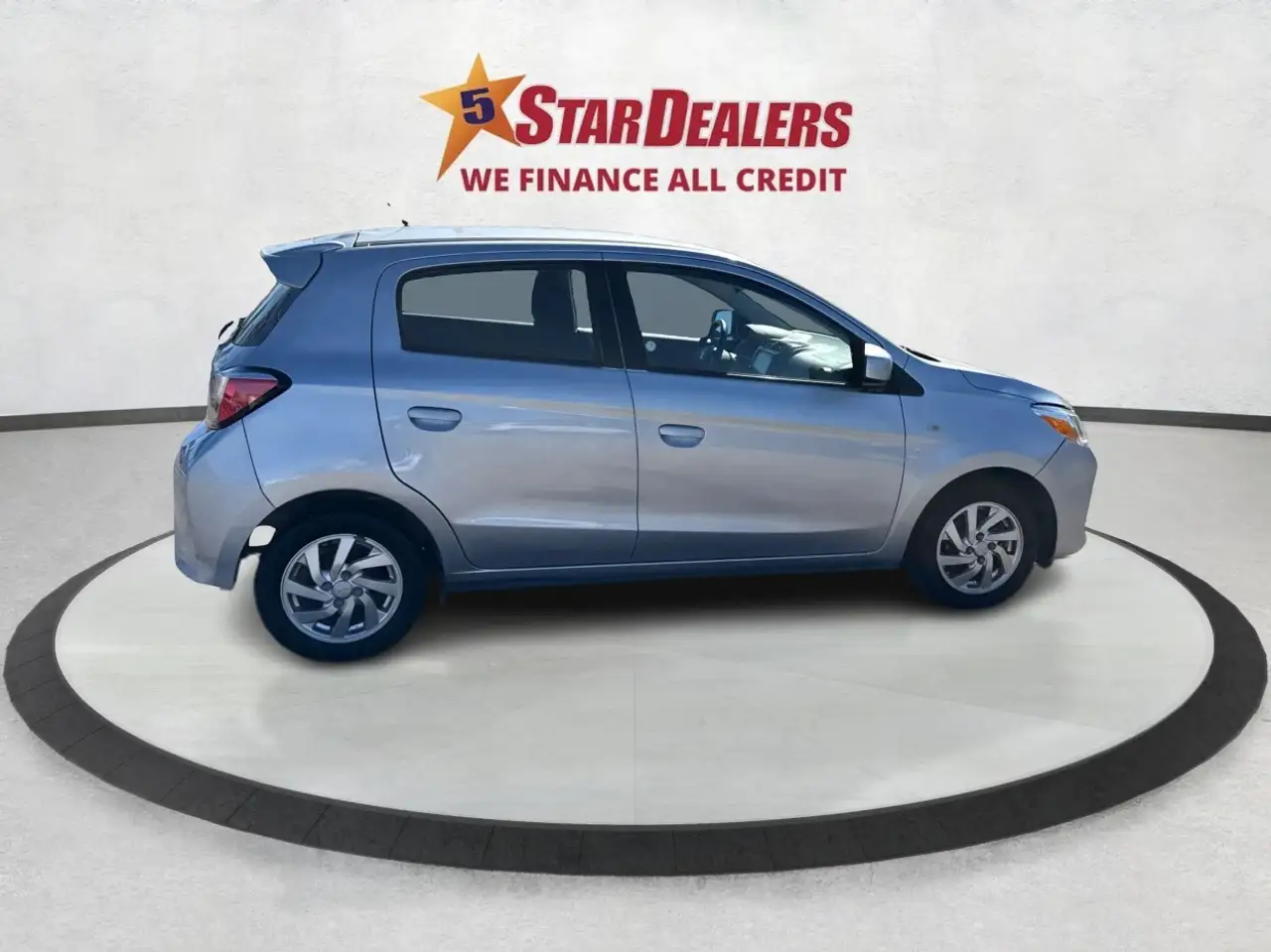 Mitsubishi Mirage снимка Mitsubishi Mirage