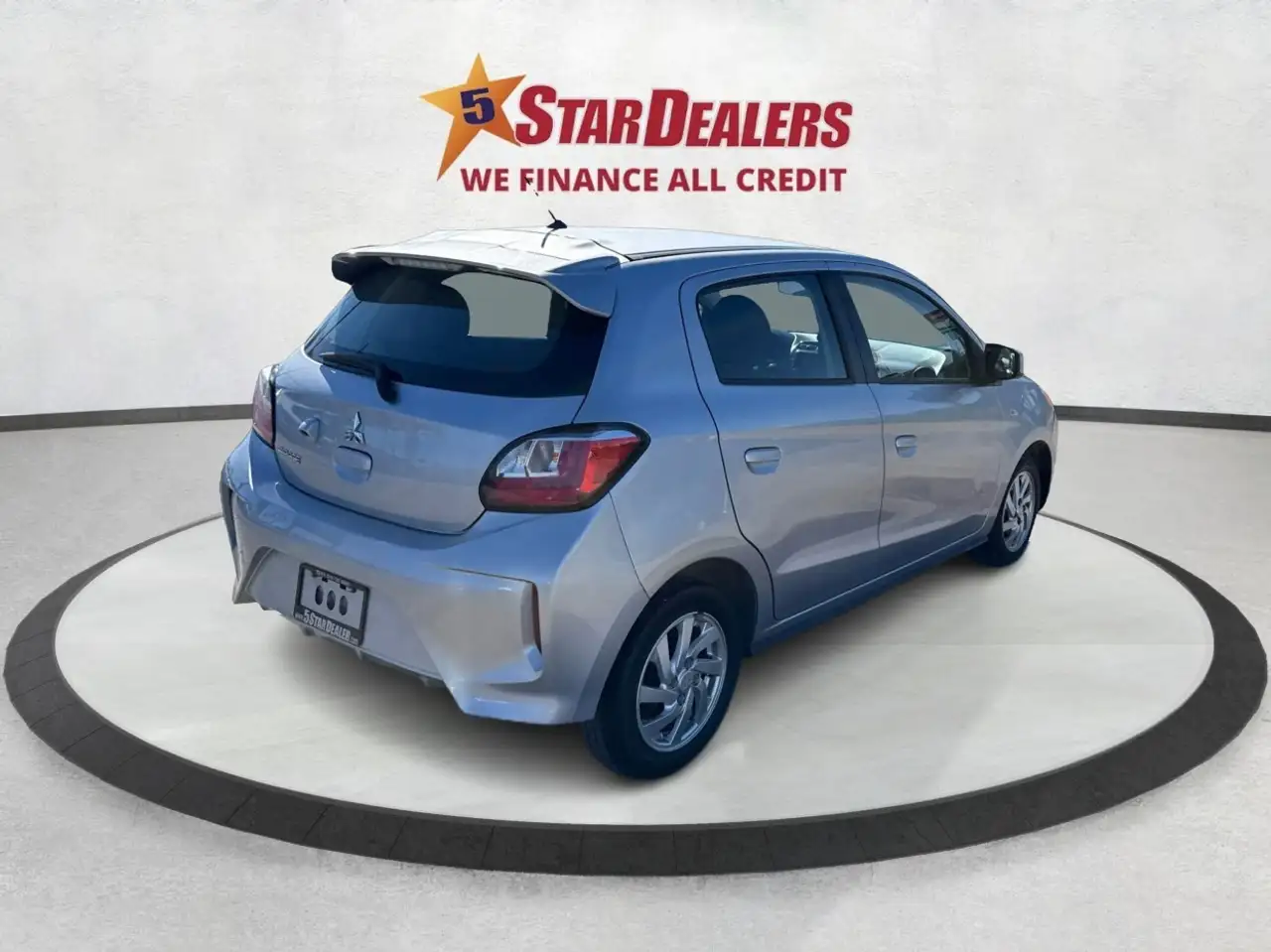 Mitsubishi Mirage снимка Mitsubishi Mirage