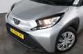 Toyota Aygo X 1.0 VVT-i MT Play, 1e eigenaar, NL auto , All seas Zilver - thumbnail 3