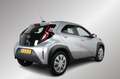 Toyota Aygo X 1.0 VVT-i MT Play, 1e eigenaar, NL auto , All seas Zilver - thumbnail 2