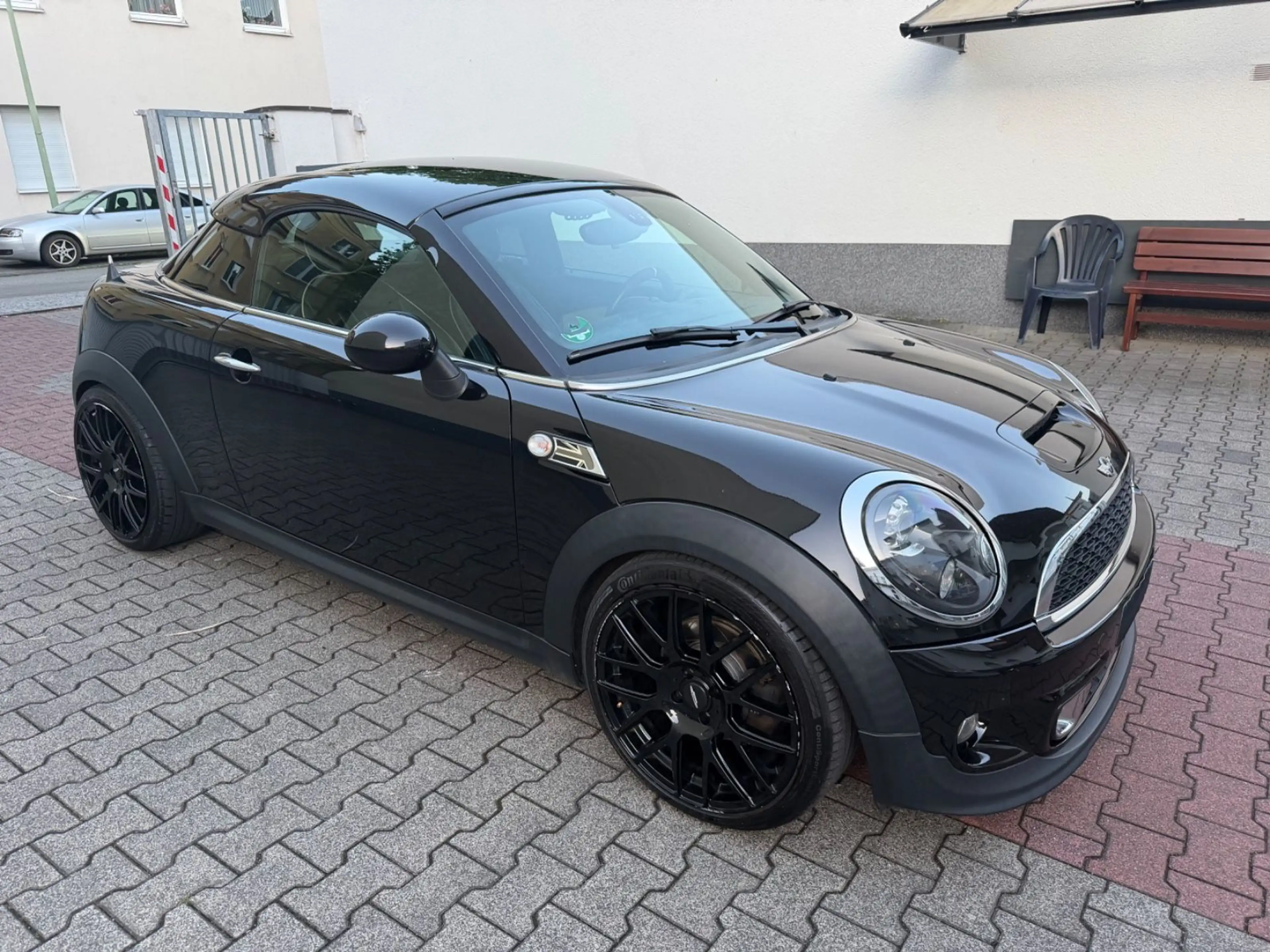 MINI Cooper SD COOPER SD Coupé ( Navi / Xenon / Leder / SHZ ) — photo 2
